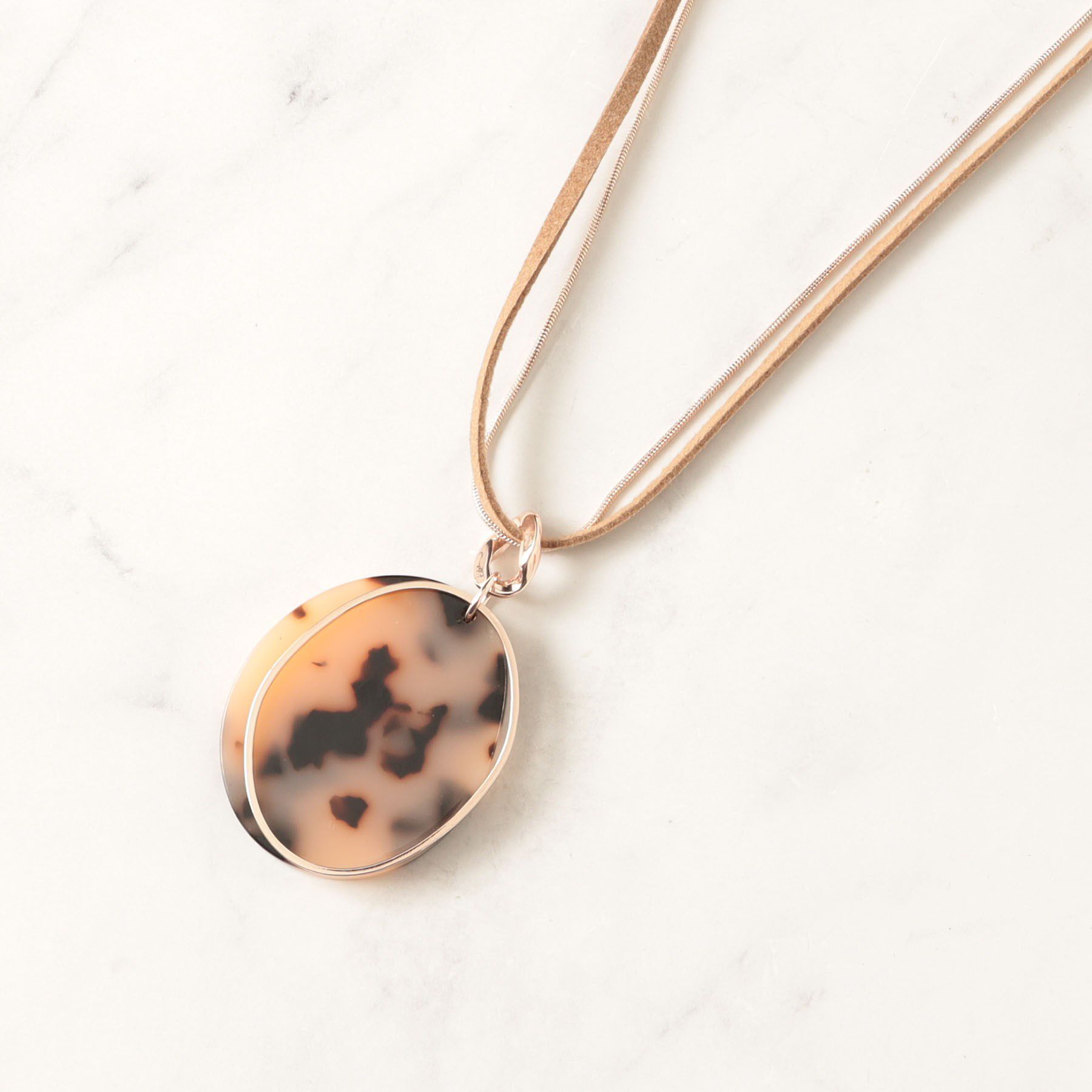 SHOO･LA･RUE「スエード紐＆スネークモチーフネックレス」|ネックレス|ベージュ(052)