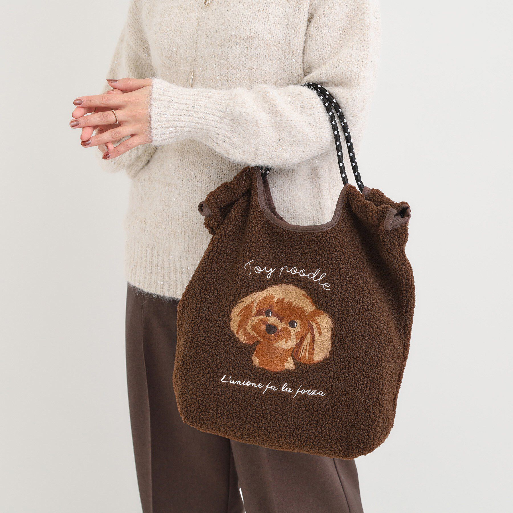 SHOO･LA･RUE「ボア刺繍アニマルコードトートバッグ」|トートバッグ|ブラウン(144)