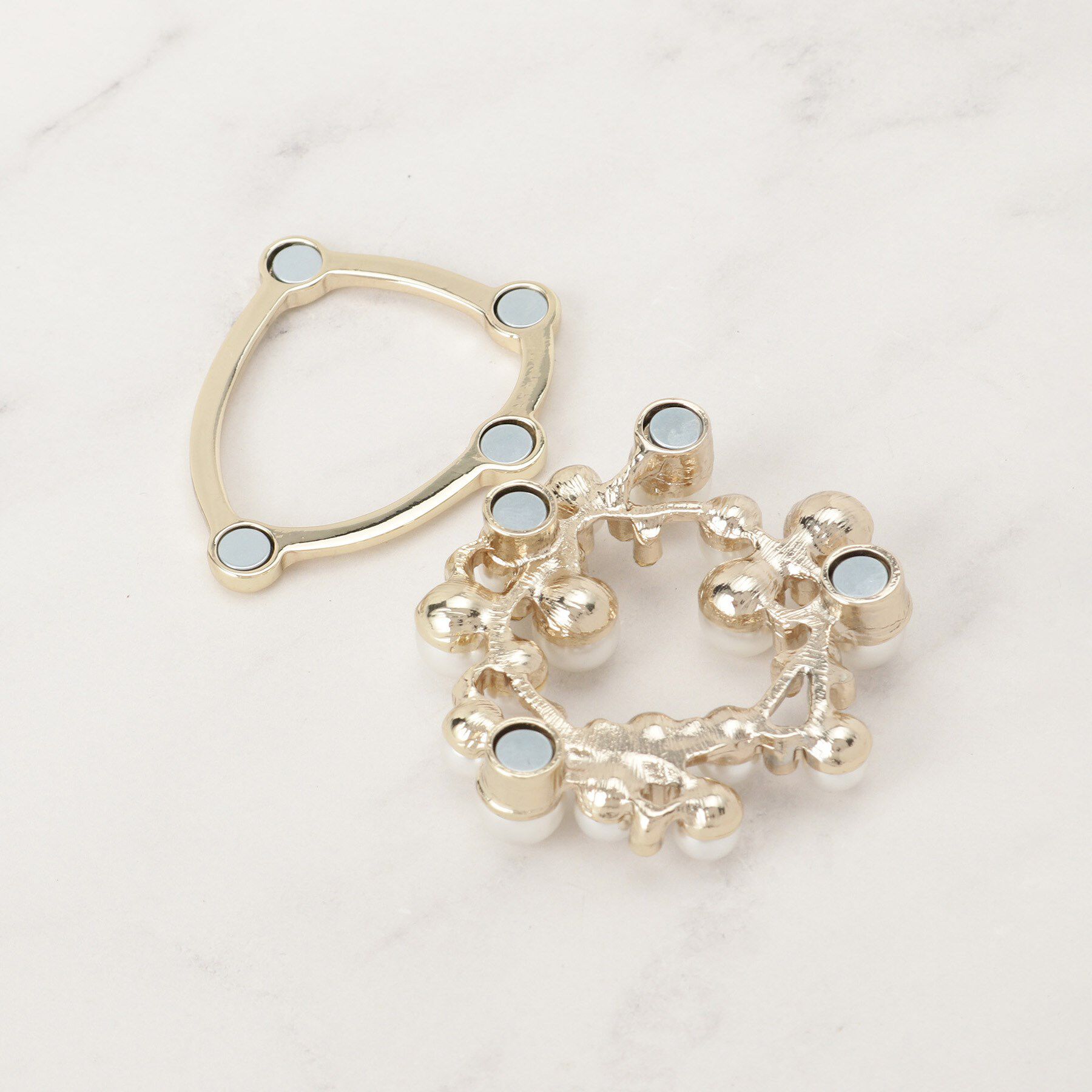 SHOO･LA･RUE「【セレモニー】マグネットブローチ」|ブローチ・コサージュ|