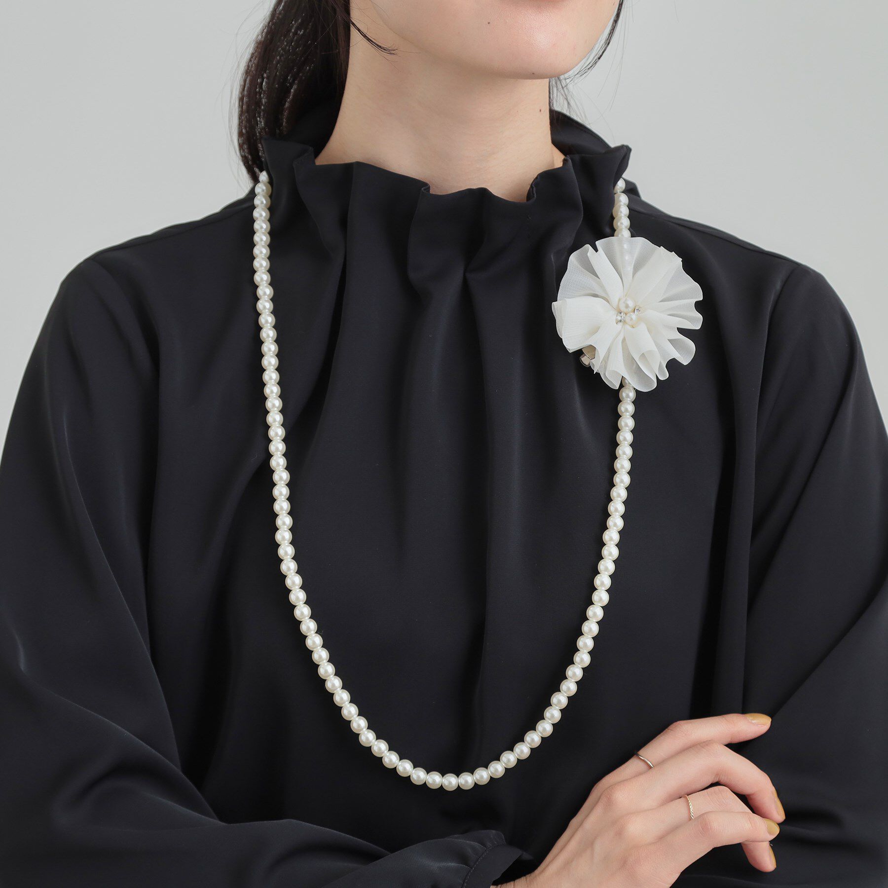 SHOO･LA･RUE「【セレモニー】コーサージュネックレス」|ネックレス|