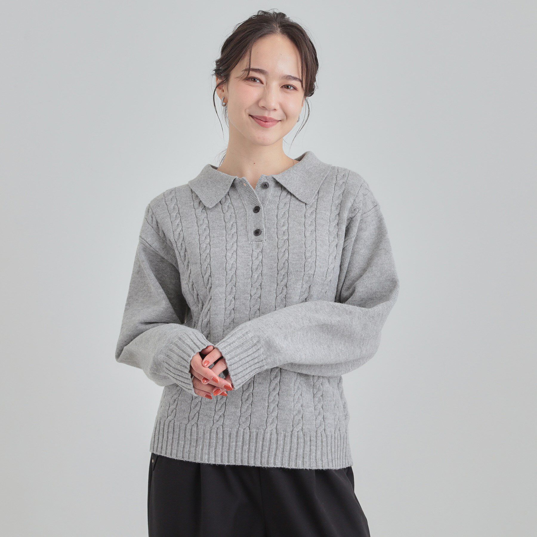 SHOO･LA･RUE「【S-LL】配色ボタンがポイント 襟付きケーブルニット」|ニット・セーター|