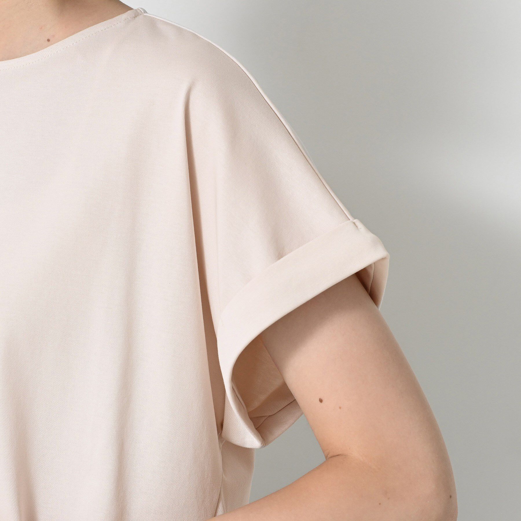 Dessin「【二の腕カバー／UVカット】ロールアップスリーブ裾ギャザーカットソー」|Tシャツ・カットソー|