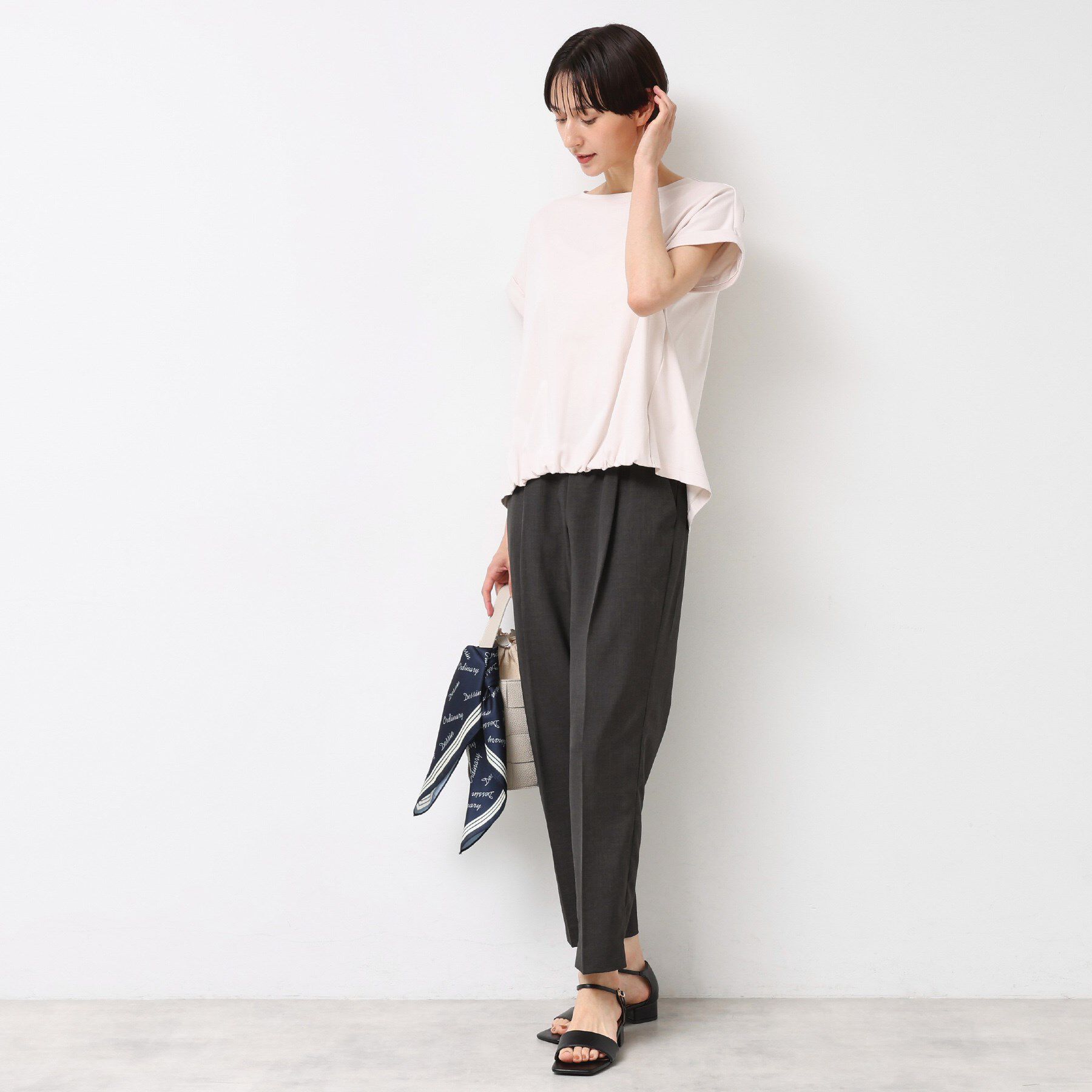 Dessin「【ウエストゴム・洗える】センターライン入りテーパードパンツ（XS～L）」|その他|