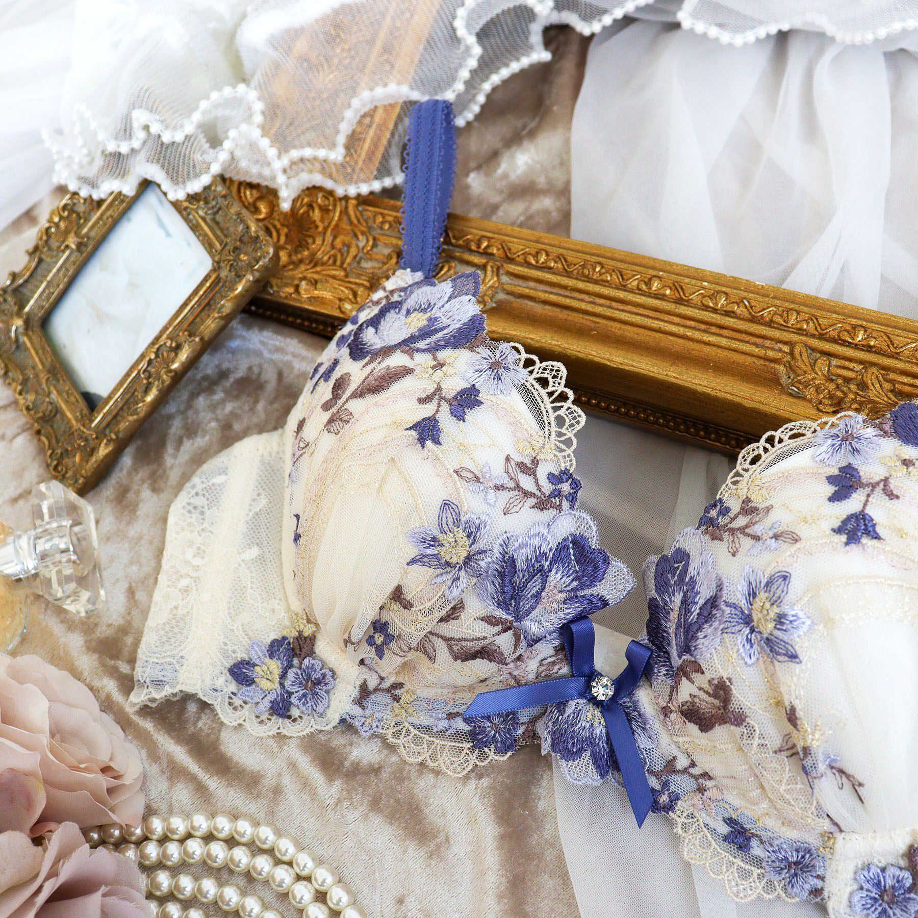 Risa Magli「サリー ブラジャー （D-F） ＜V Make Type＞」|インナー|