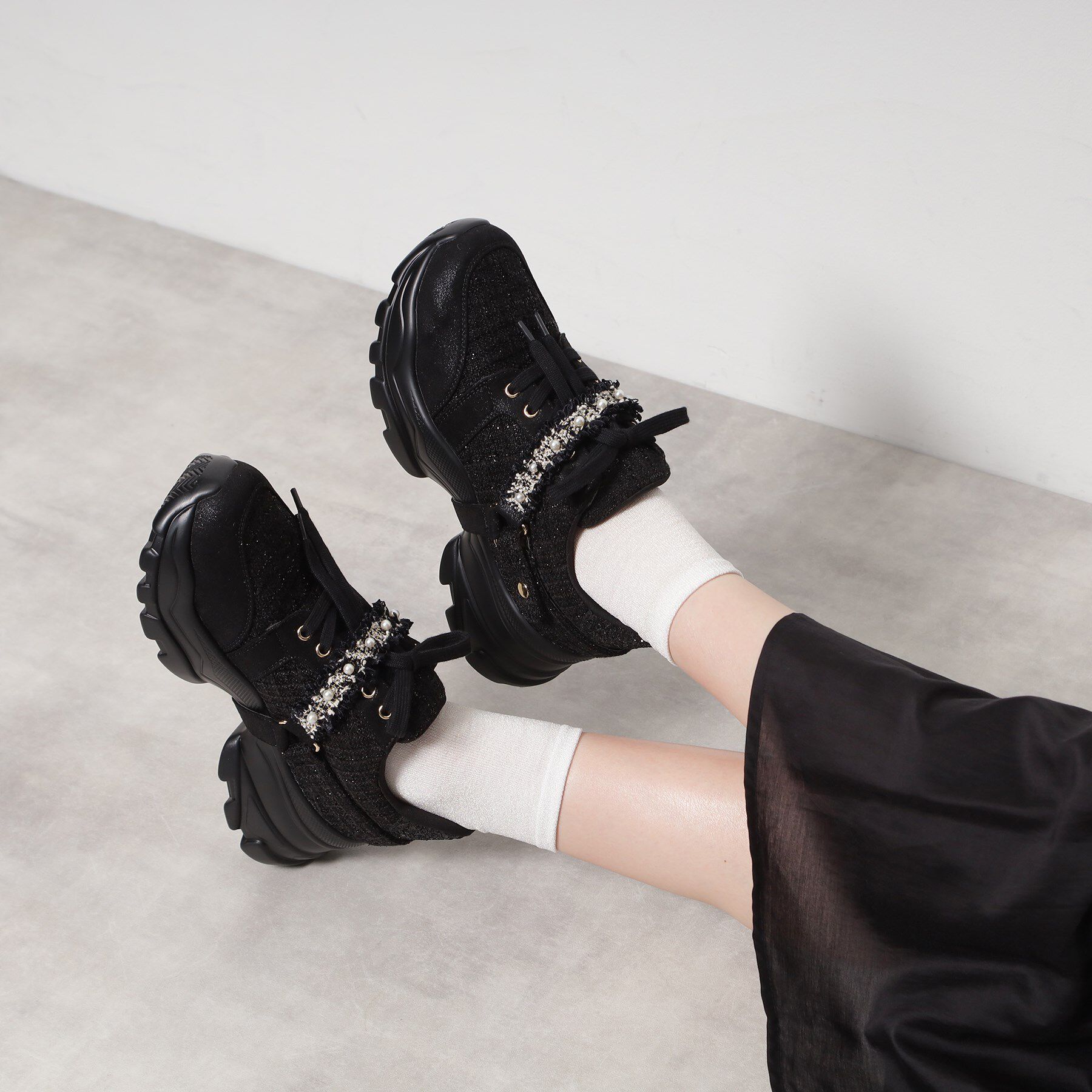 ESPERANZA「フリル&times;パール調ベルトツイードスニーカー」|スニーカー|