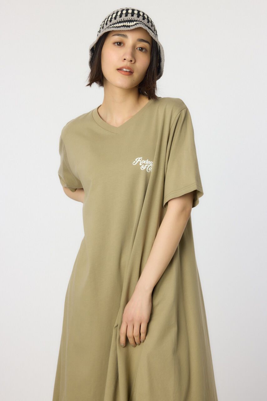 RODEO CROWNS「Vネックスクリプトロゴマキシワンピース」|ワンピース|