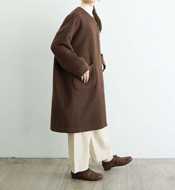 オオカミとフクロウ「オオカミとシロクマのヴィーカ&ldquo;ロングメルトン&rdquo;」|ノーカラーコート|