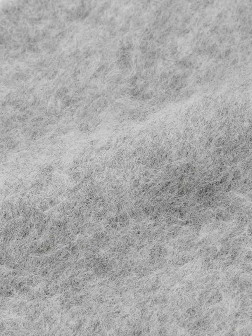 CELFORD「カリグラフィーロゴ刺繍ポイントシャギーストール」|マフラー|