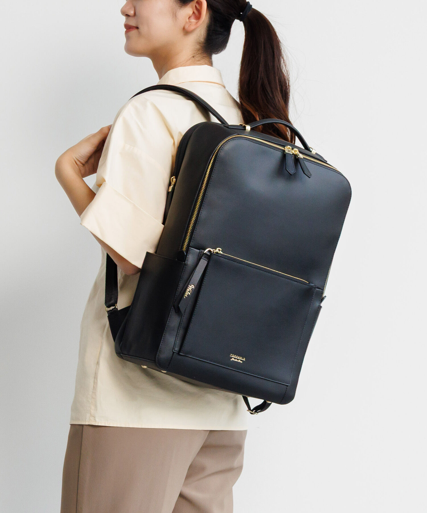 Jewelna Rose「Jewelna Rose ウェールズ リュック B4サイズ 15.6インチ収納 本革 11975」|リュック|