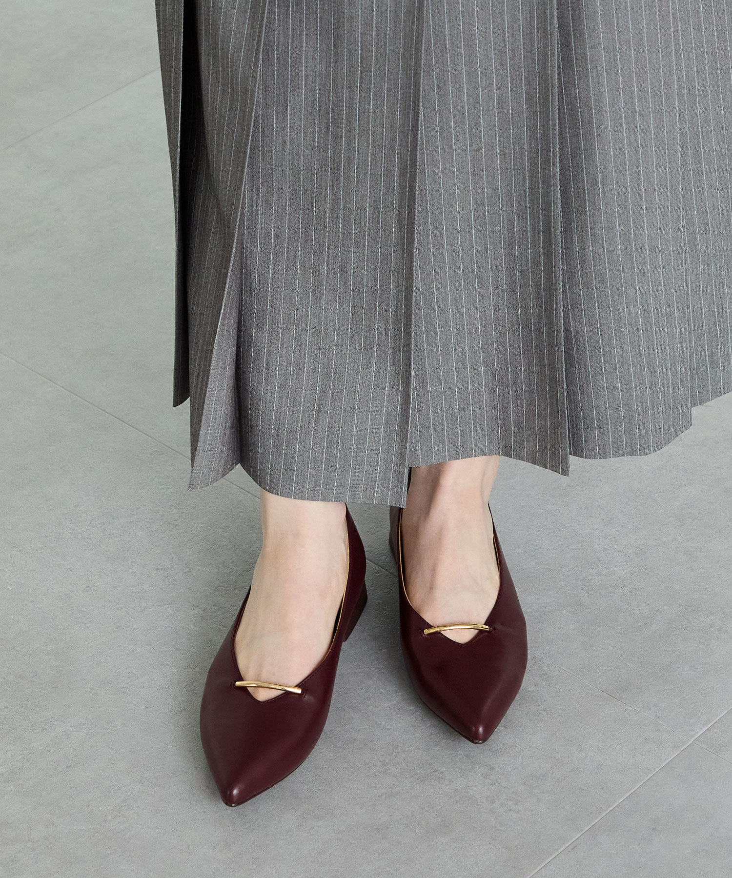 ORiental TRaffic「【WEB限定】ラインメタルパーツ ポインテッドトゥ パンプス /55304 フラット シンプル」|パンプス|