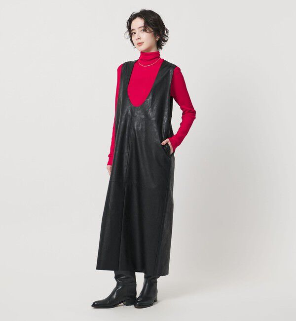 UNITED ARROWS「＜SACRA＞レザーライク Uネック ワンピース」|ワンピース|