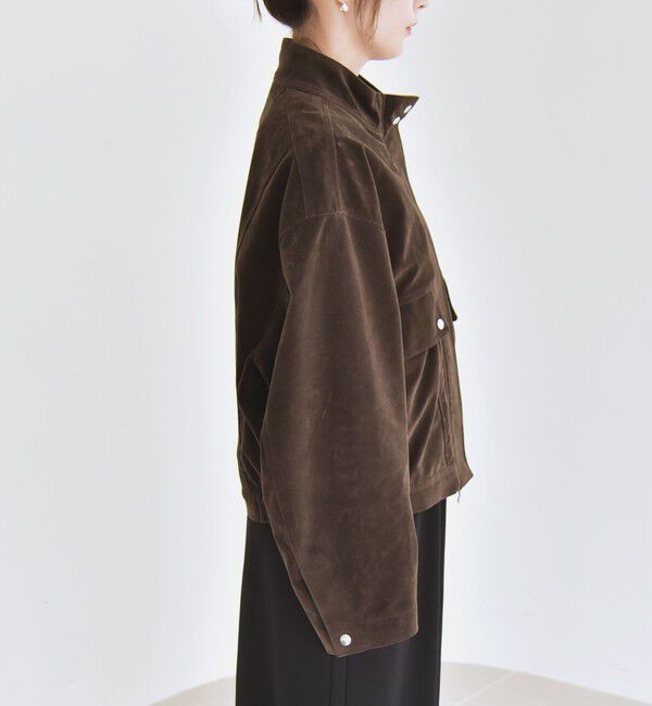 quaranciel「quaranciel〈洗濯機可能〉ポリエステル スエード スタンドカラー ジップ ショート ブルゾン」|ブルゾン・スタジャン|