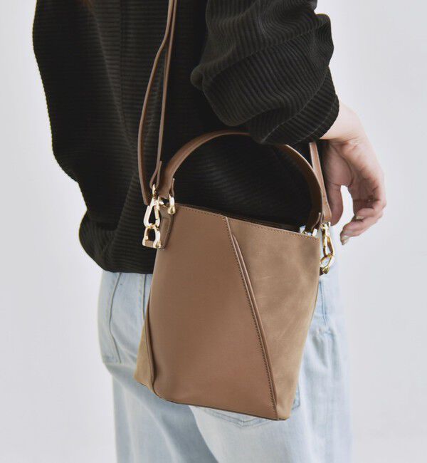 quaranciel「quaranciel: 2way コンビ バケツ ショルダーバッグ &times; フェイクファー 巾着」|ショルダー・メッセンジャー|