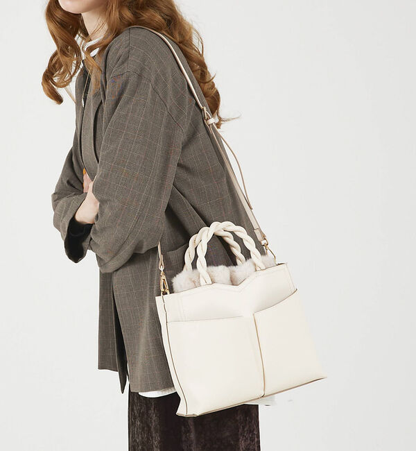 LOWELL things「TWISTE/ダブルポケットファー2WAYトート M」|ショルダー・メッセンジャー|アイボリー