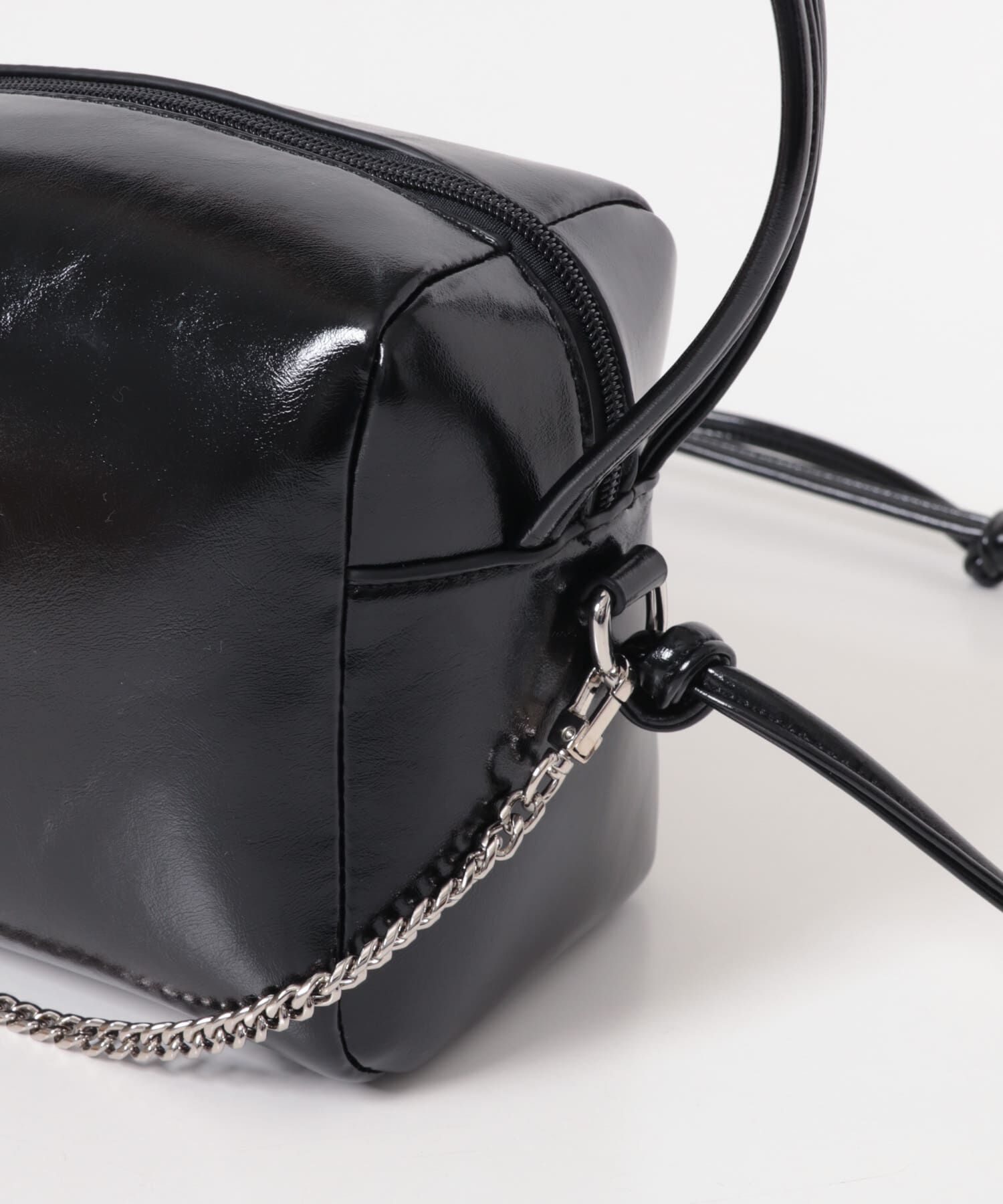  「チェーン付きスクエアBAG」|ショルダー・メッセンジャー|