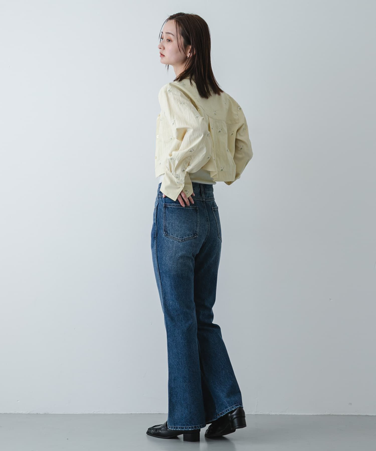 SENSE OF PLACE by URBAN RESEARCH「フラワーエンブロイダリークロップドシャツ」|シャツ・ブラウス|