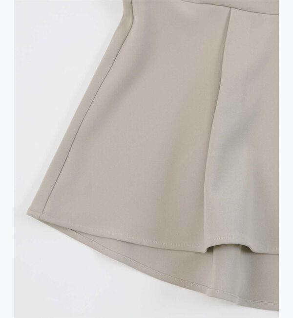 ur's「Vネックタックペプラムトップス」|Tシャツ・カットソー|