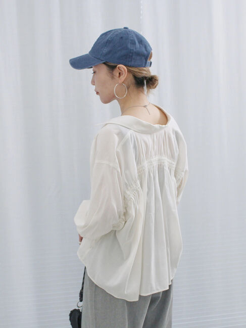 Samansa Mos2 blue「ショート丈シャーリングブラウス」|シャツ・ブラウス|