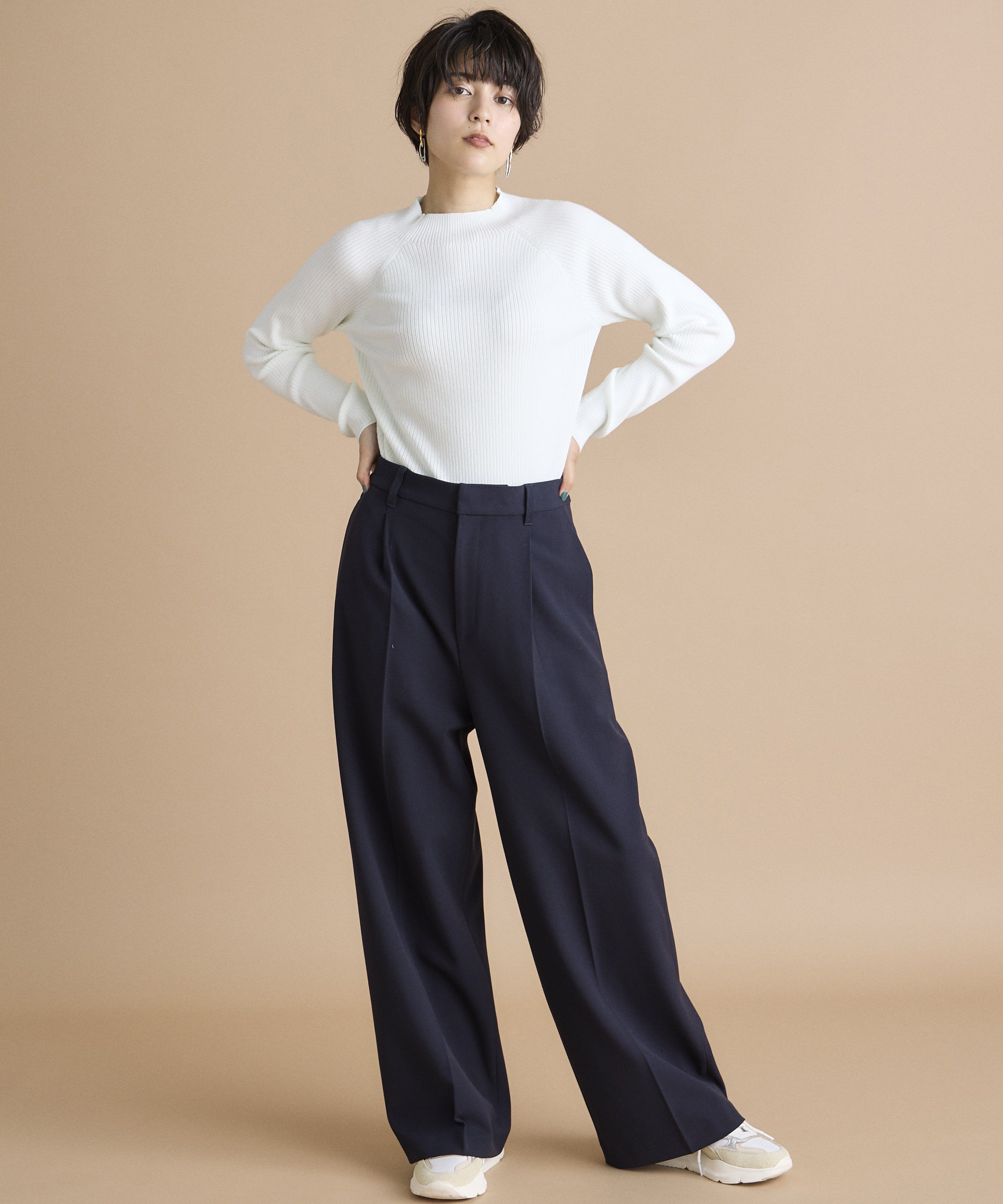 INED「《INED CLARO》スーパーストレッチローネックニット」|ニット・セーター|