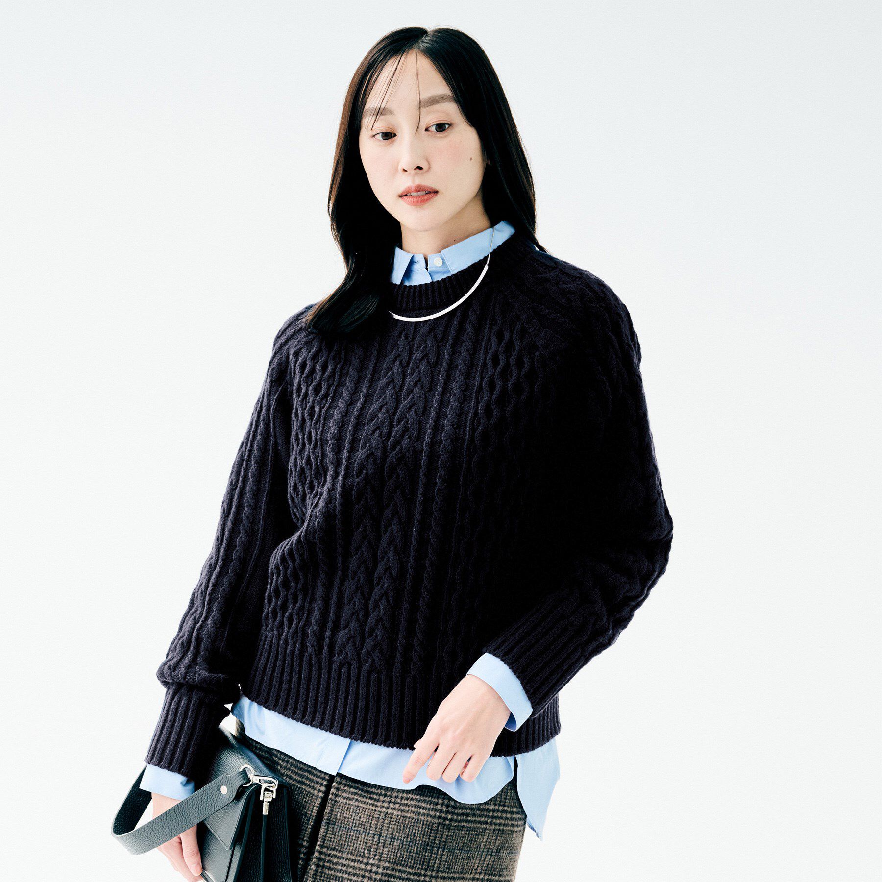 UNTITLED「【洗える】スポンディッシュ ケーブル柄ニット」|ニット・セーター|ネイビー(094)