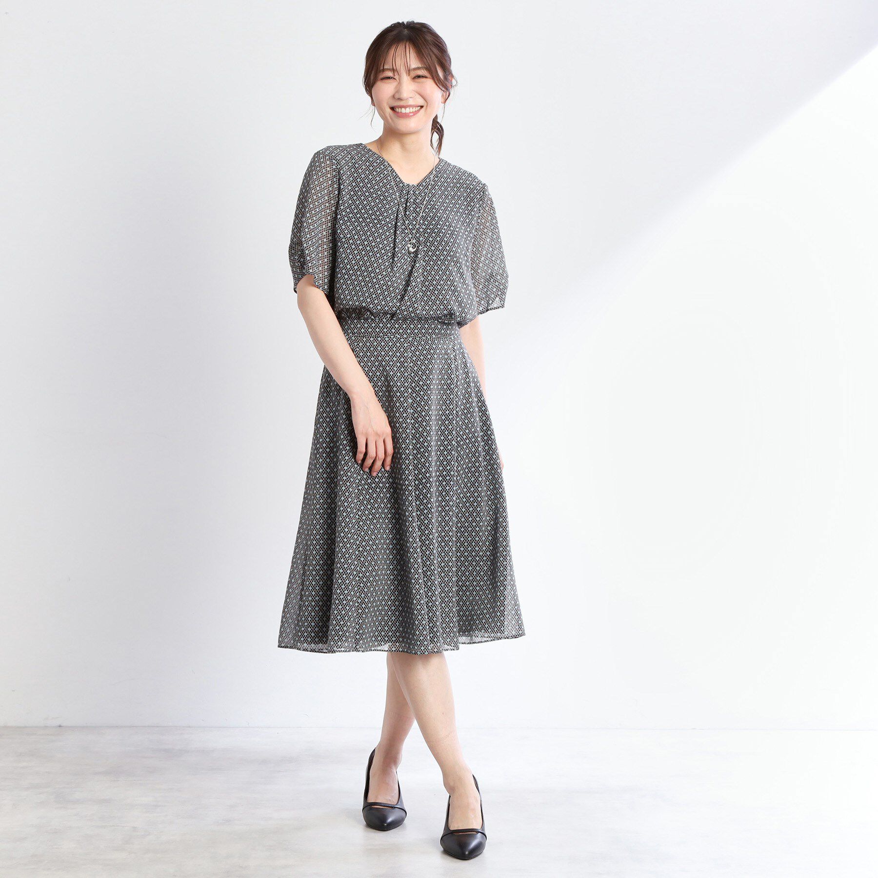 Reflect「【マシンウォッシュ可／セットアップ可】コツキ柄プリントブラウス」|シャツ・ブラウス|