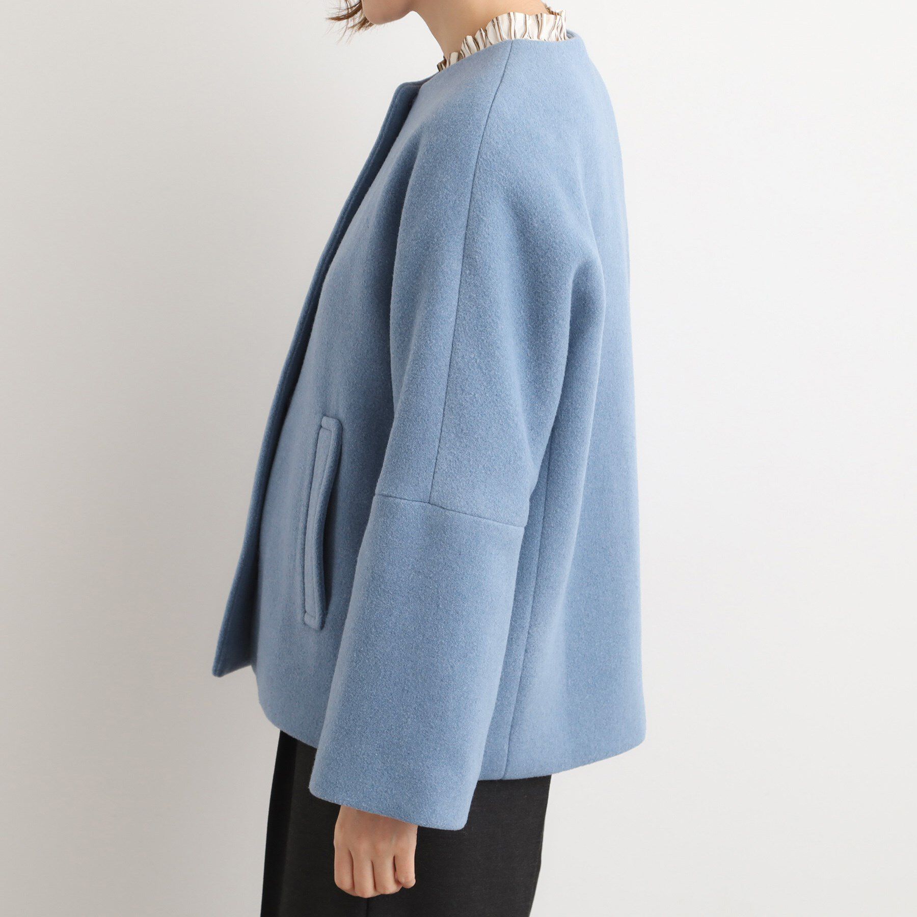 grove「【ウール混】軽やかに羽織れるショートコート」|ノーカラーコート|