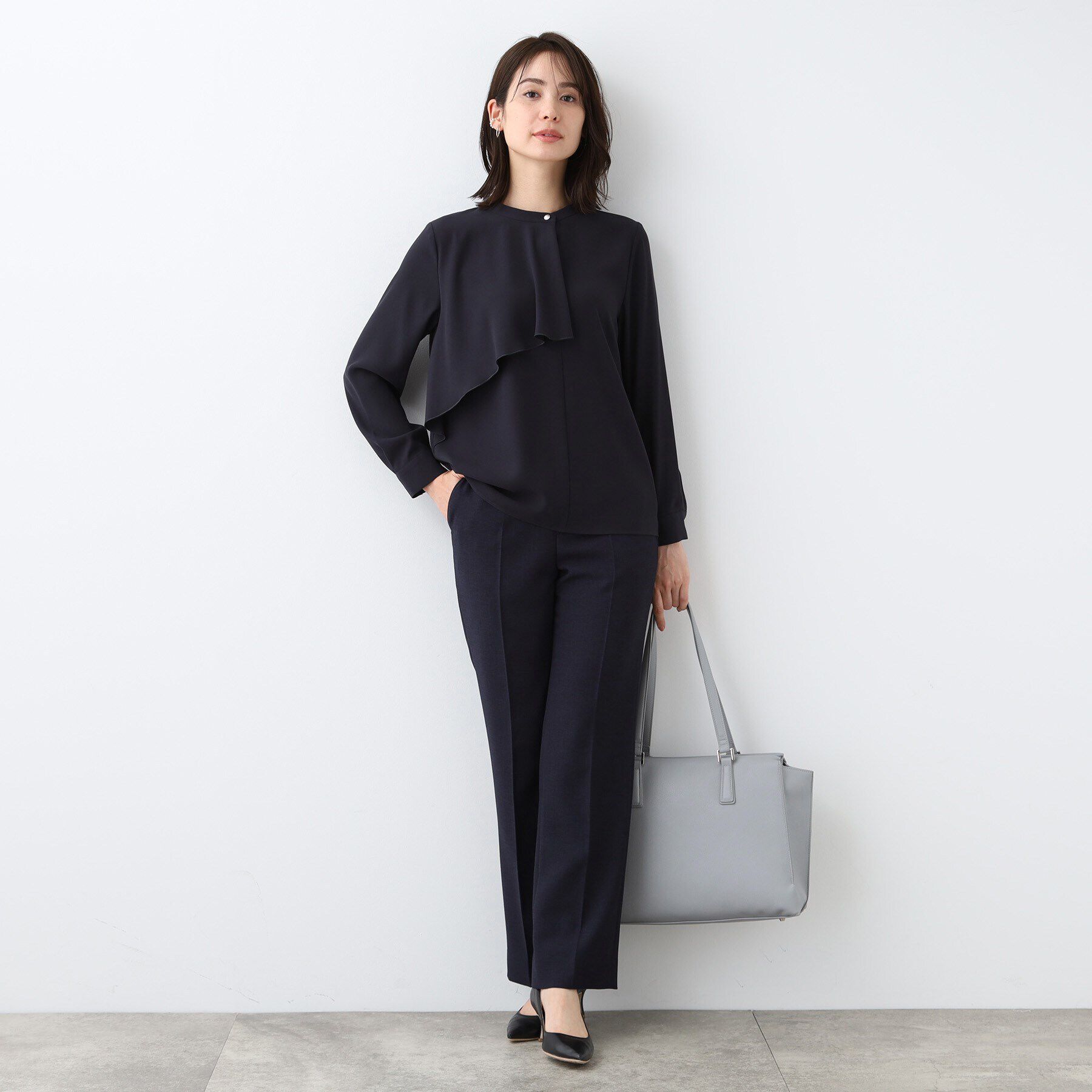 INDIVI「【洗える／UVケア】ヨークフリルブラウス」|シャツ・ブラウス|