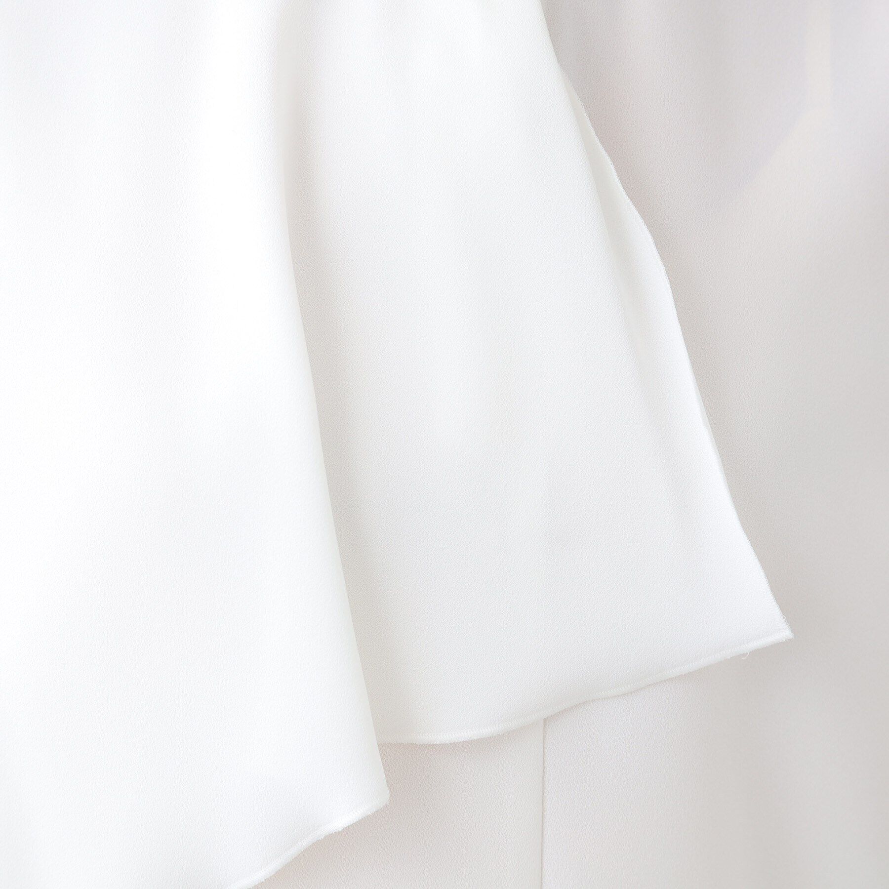 INDIVI「【洗える／UVケア】ヨークフリルブラウス」|シャツ・ブラウス|