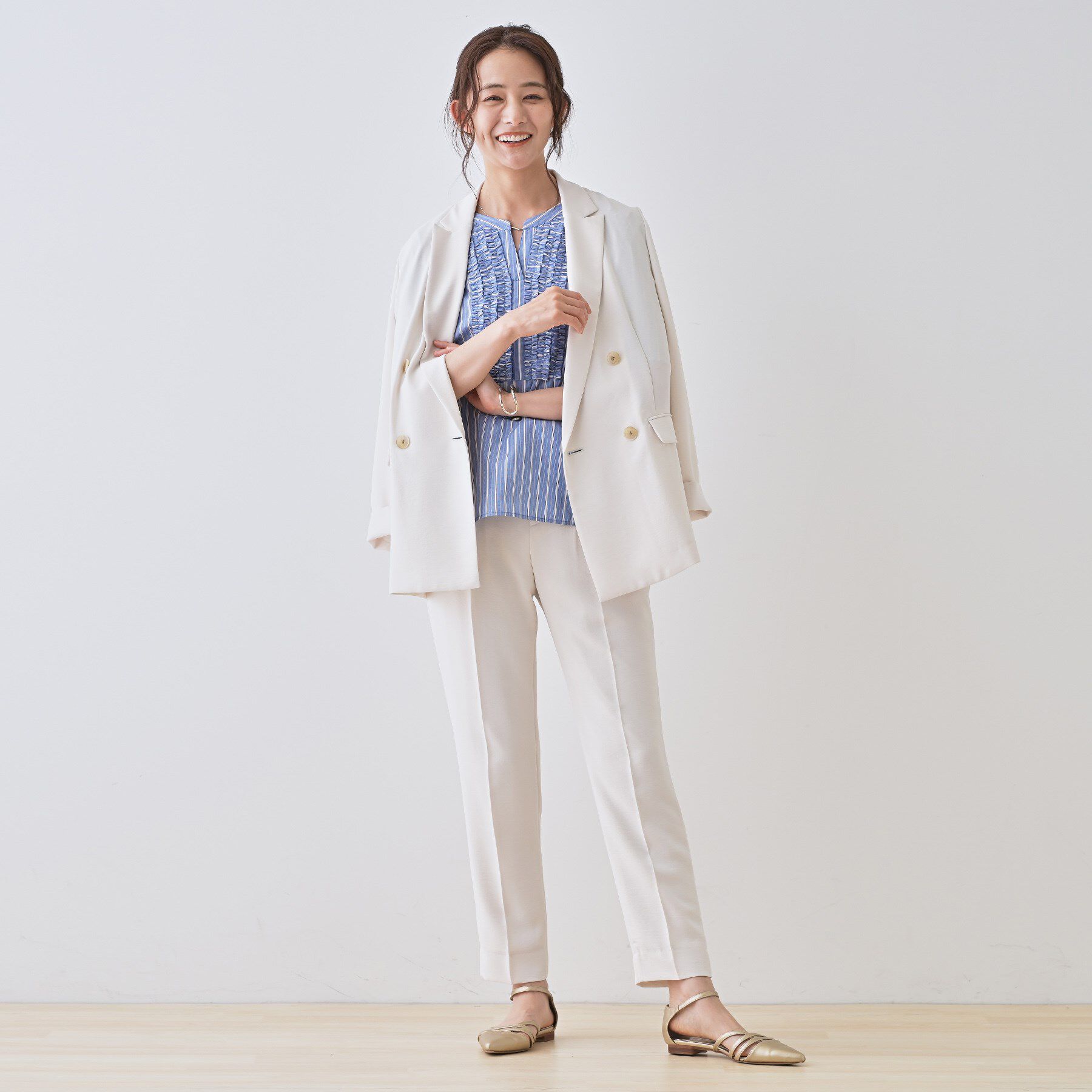 INDIVI「【洗える】胸元タックフリルブラウス」|シャツ・ブラウス|