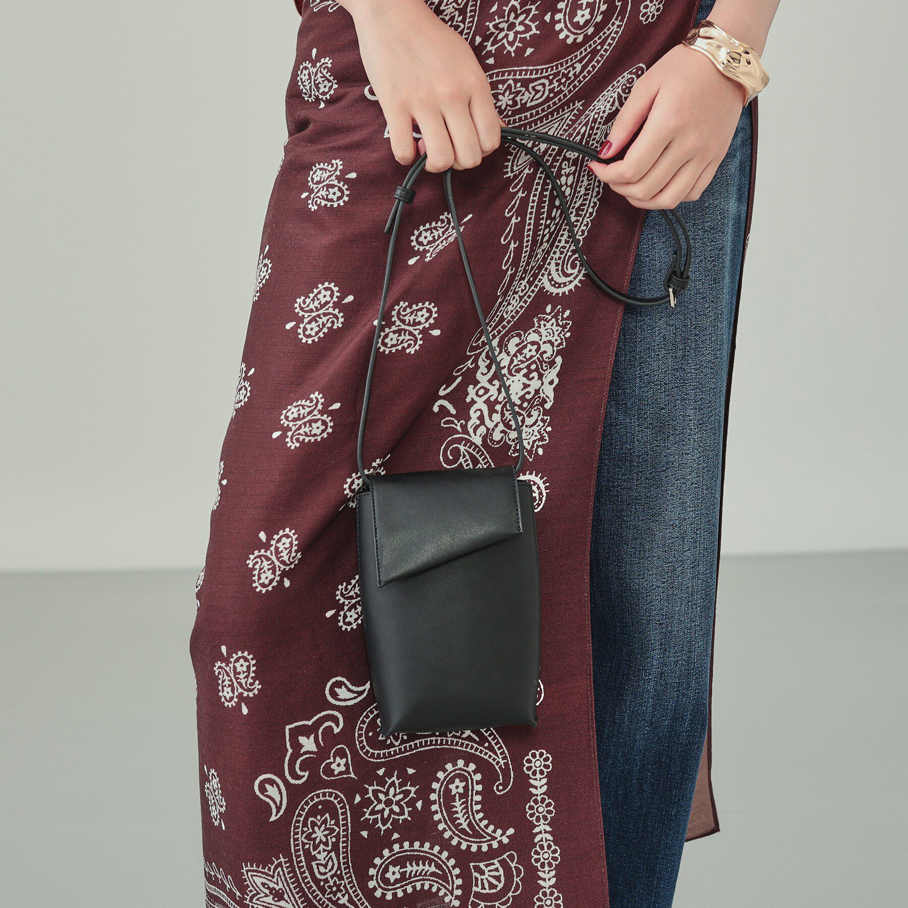 INDIVI「フラップポシェット」|ショルダー・メッセンジャー|ブラック(019)