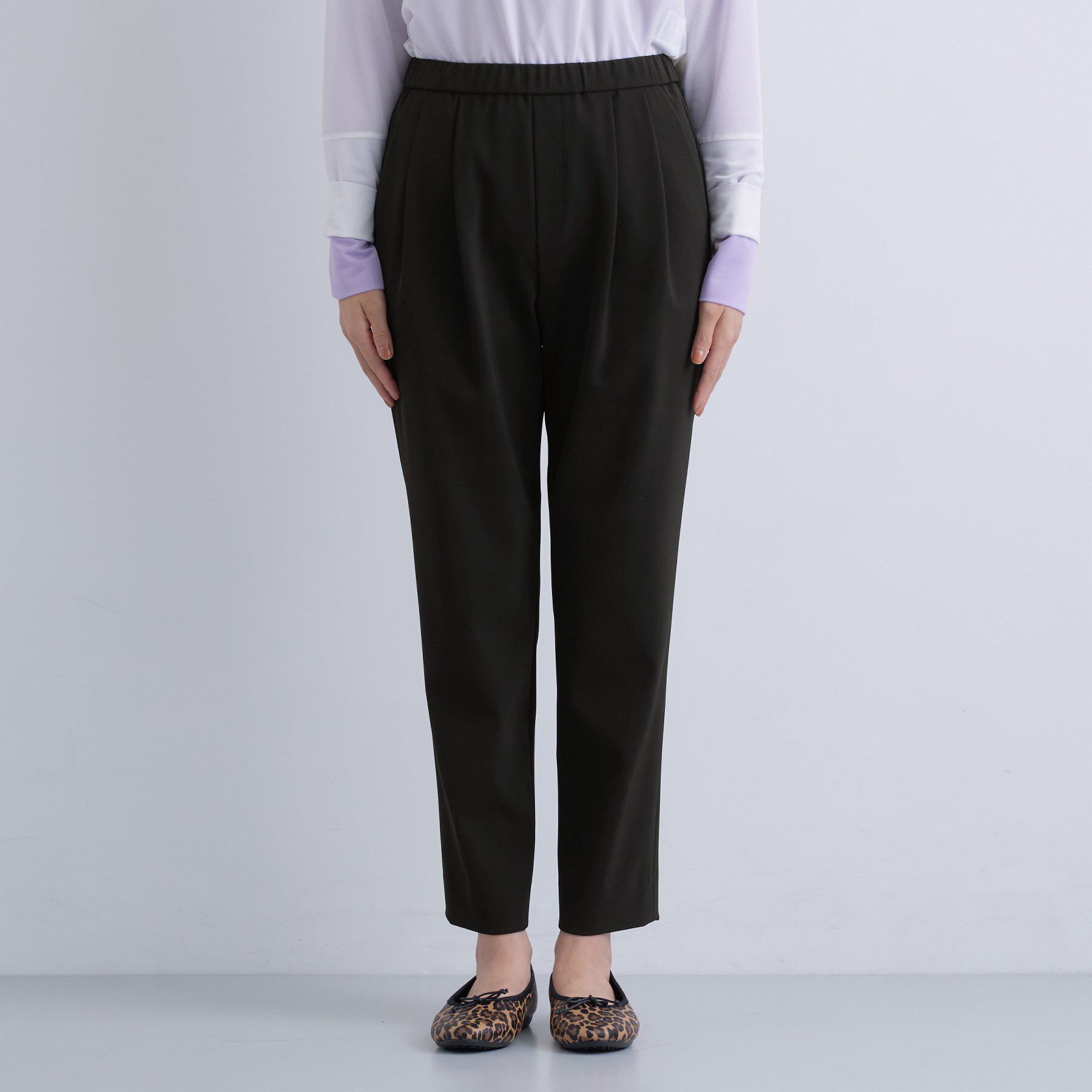 INDIVI「人気NO.1【褒められパンツ／高ストレッチ／ウエストゴム】タックテーパードパンツ」|その他|