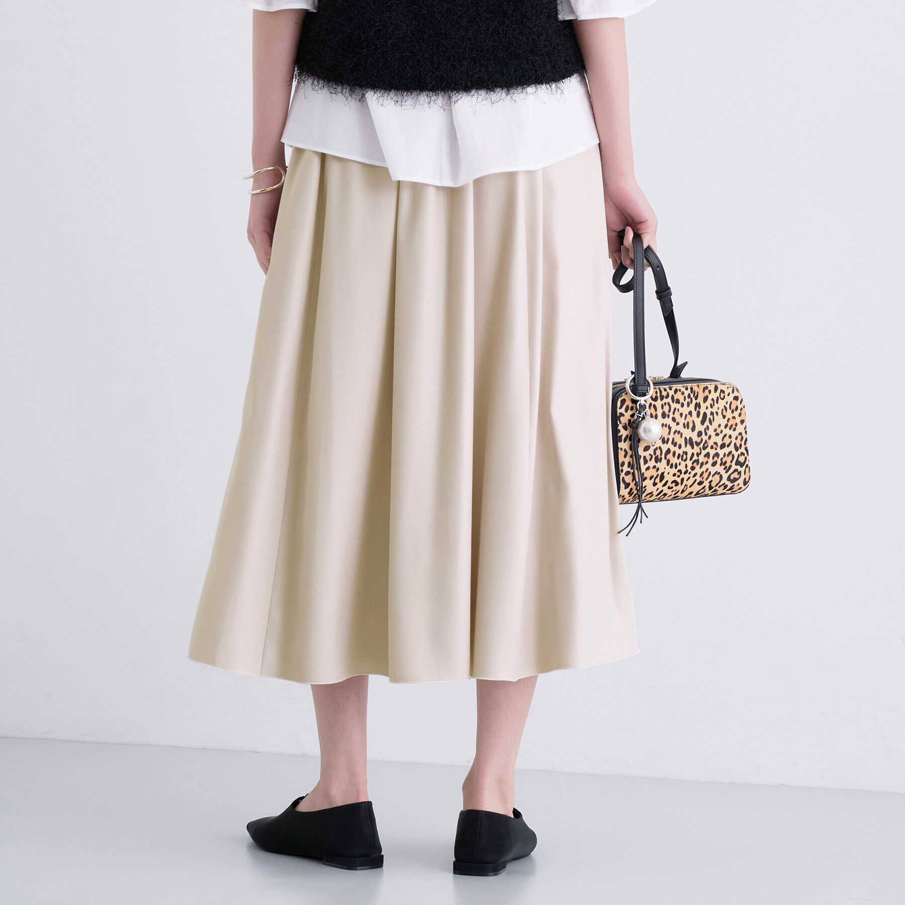 INDIVI「レザー調ギャザースカート」|スカート|