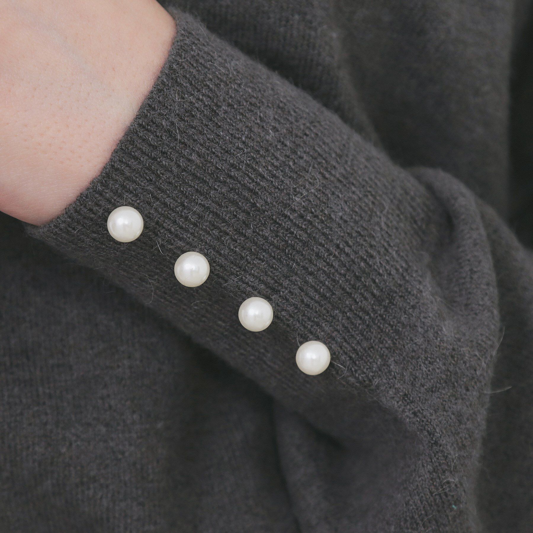 index「ふんわりボトルネックパフスリーブニット【洗濯機OK】」|ニット・セーター|