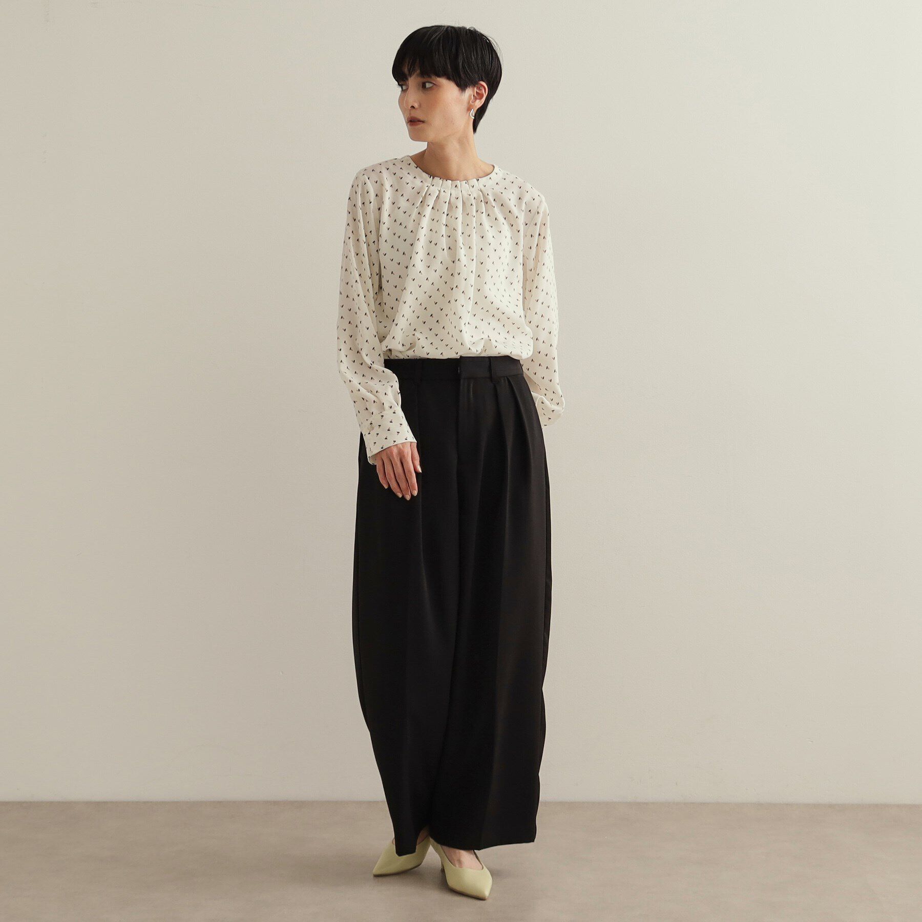 OPAQUE.CLIP「タックワイドカラーパンツ【洗濯機洗い可】」|その他|