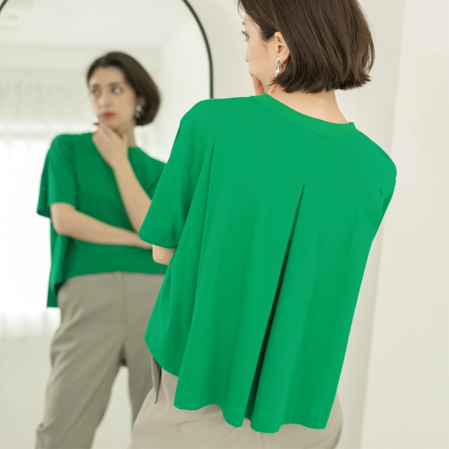 OPAQUE.CLIP「バックフレアショートTシャツ【洗濯機洗い可】」|Tシャツ・カットソー|グリーン(022)