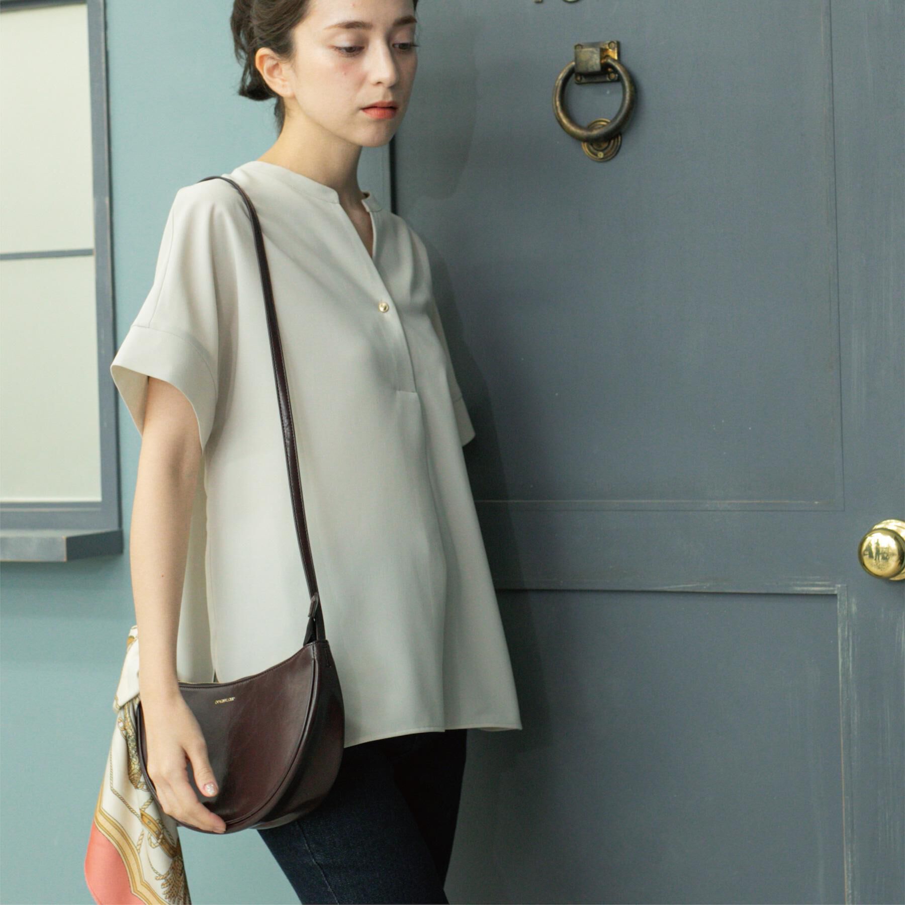 OPAQUE.CLIP「《5色展開/SS-LLサイズ》スキッパー金ボタンブラウス/セットアップ対応【防シワ/ストレッチ/洗濯」|シャツ・ブラウス|