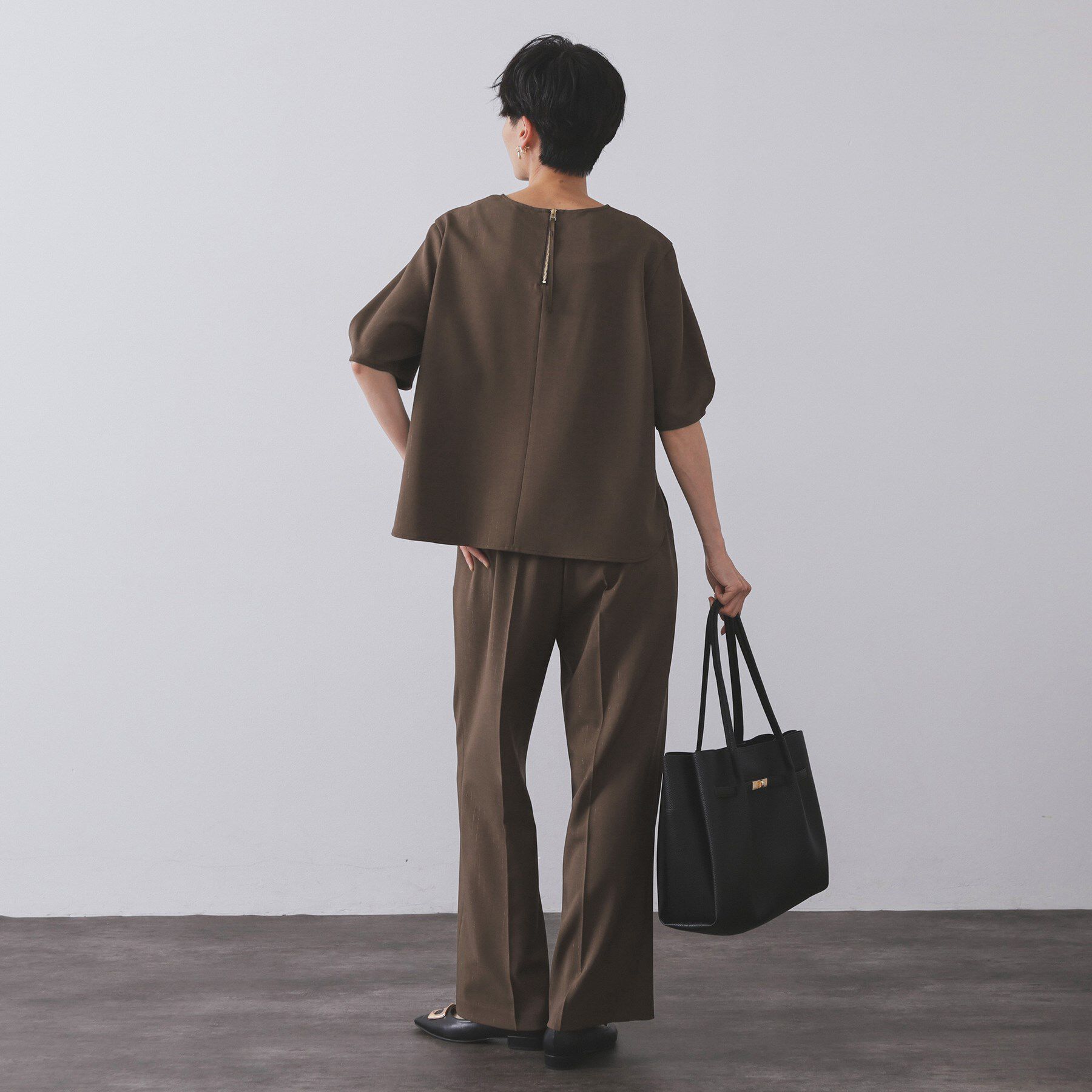 OPAQUE.CLIP「ラメストライプイージーワイドパンツ/セットアップ可【洗濯機洗い可/防シワ/吸水速乾】」|その他|