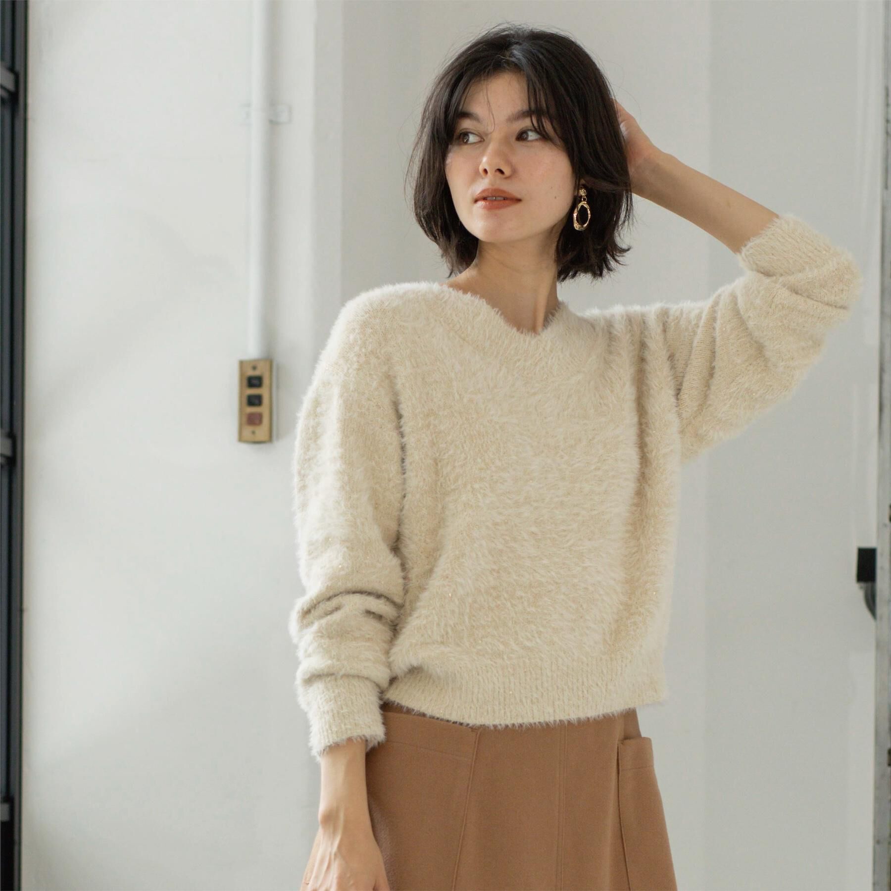 OPAQUE.CLIP「スパンコールフェザーVネックニット【洗濯機OK】」|ニット・セーター|