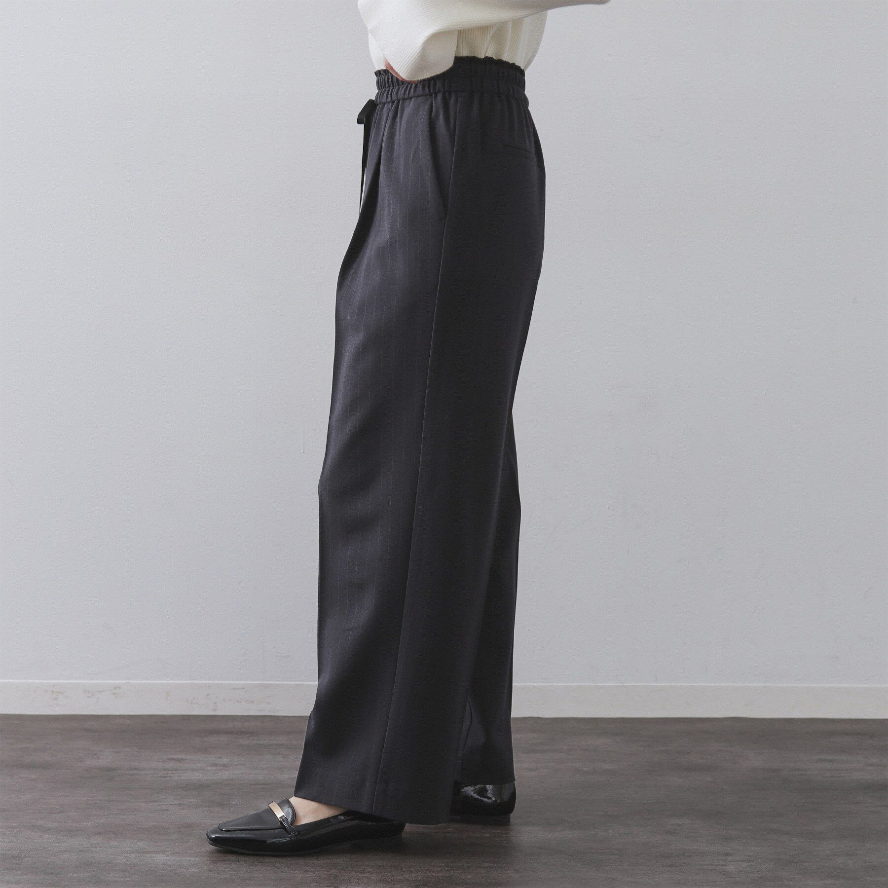 OPAQUE.CLIP「ピンストライプイージーワイドパンツ【吸湿発熱/ストレッチ/洗濯機OK】」|その他|