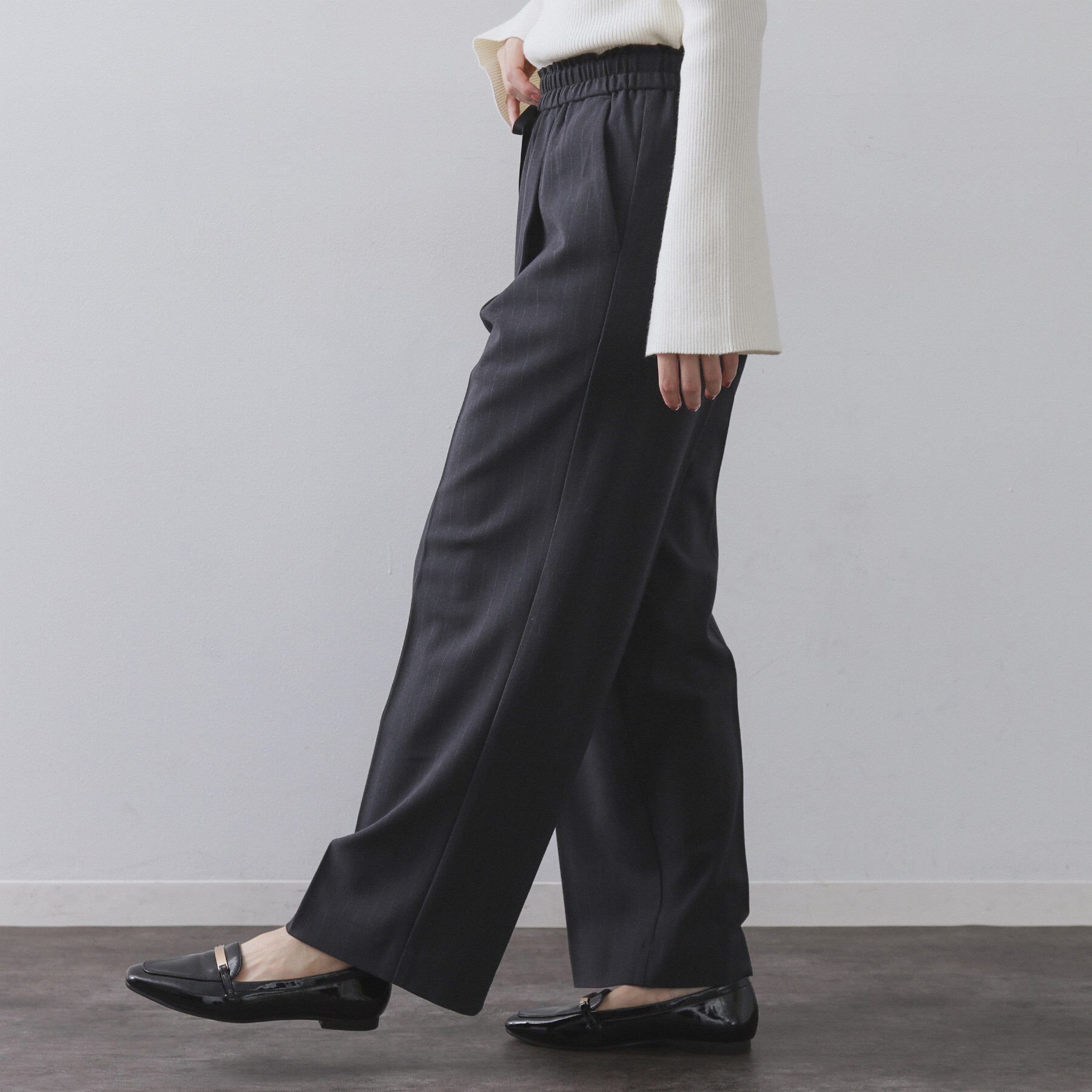 OPAQUE.CLIP「ピンストライプイージーワイドパンツ【吸湿発熱/ストレッチ/洗濯機OK】」|その他|