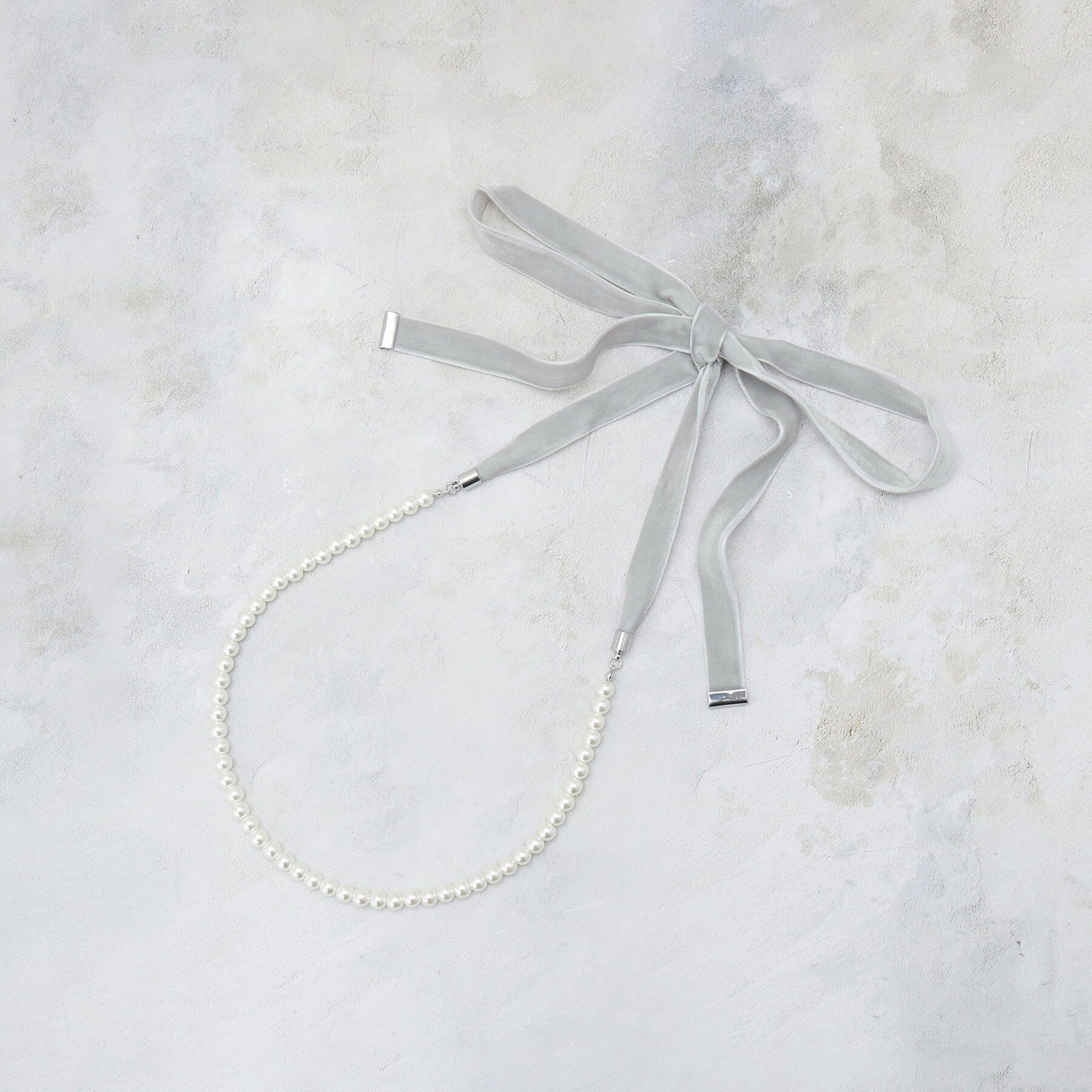 OPAQUE.CLIP「パール調ベロアラリエット風ネックレス」|ネックレス|グレー(012)