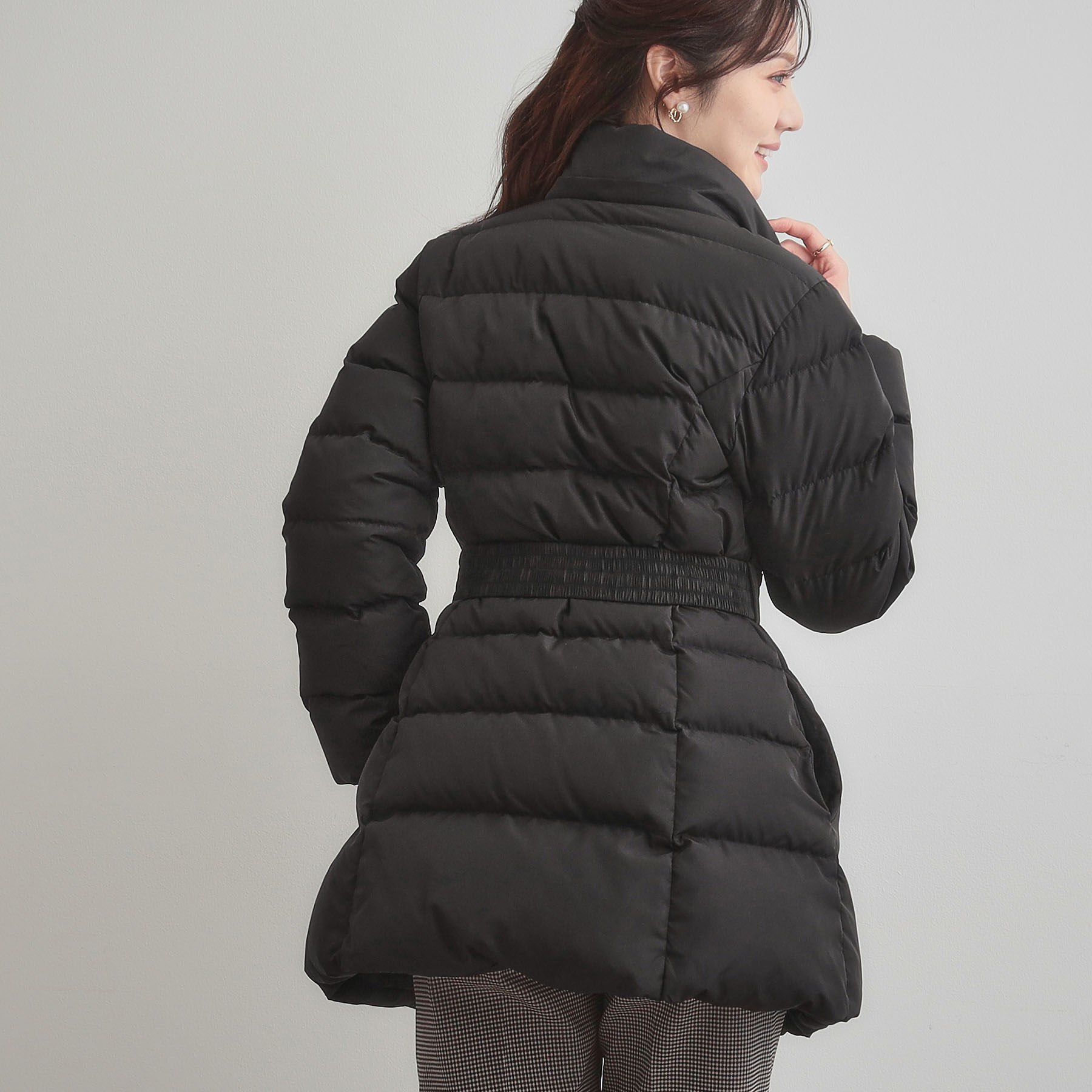 Couture broach「【2WAY・ベルト付き】フードフェイクファー ミドル丈ダウンコート」|ダウン|