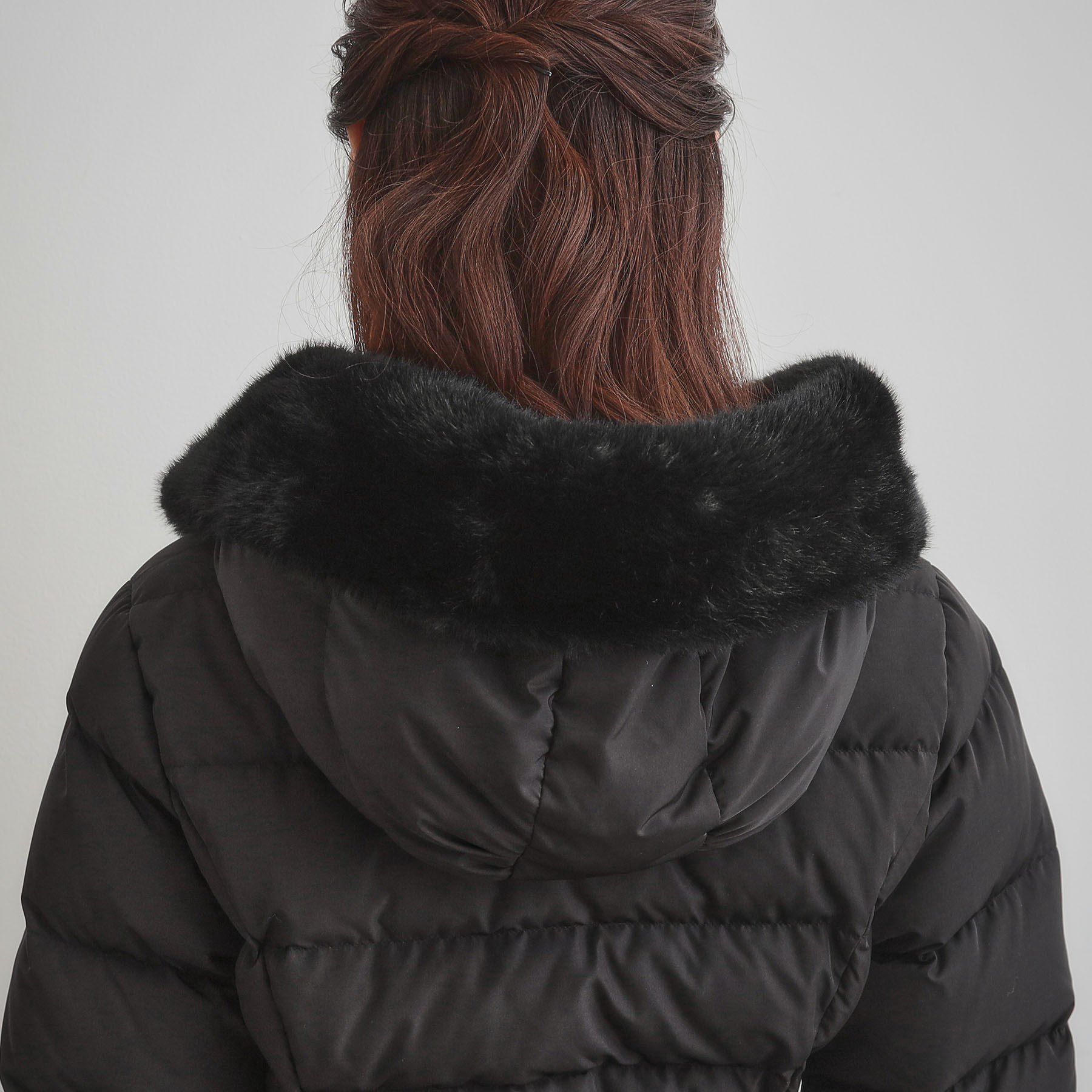 Couture broach「【2WAY・ベルト付き】フードフェイクファー ミドル丈ダウンコート」|ダウン|