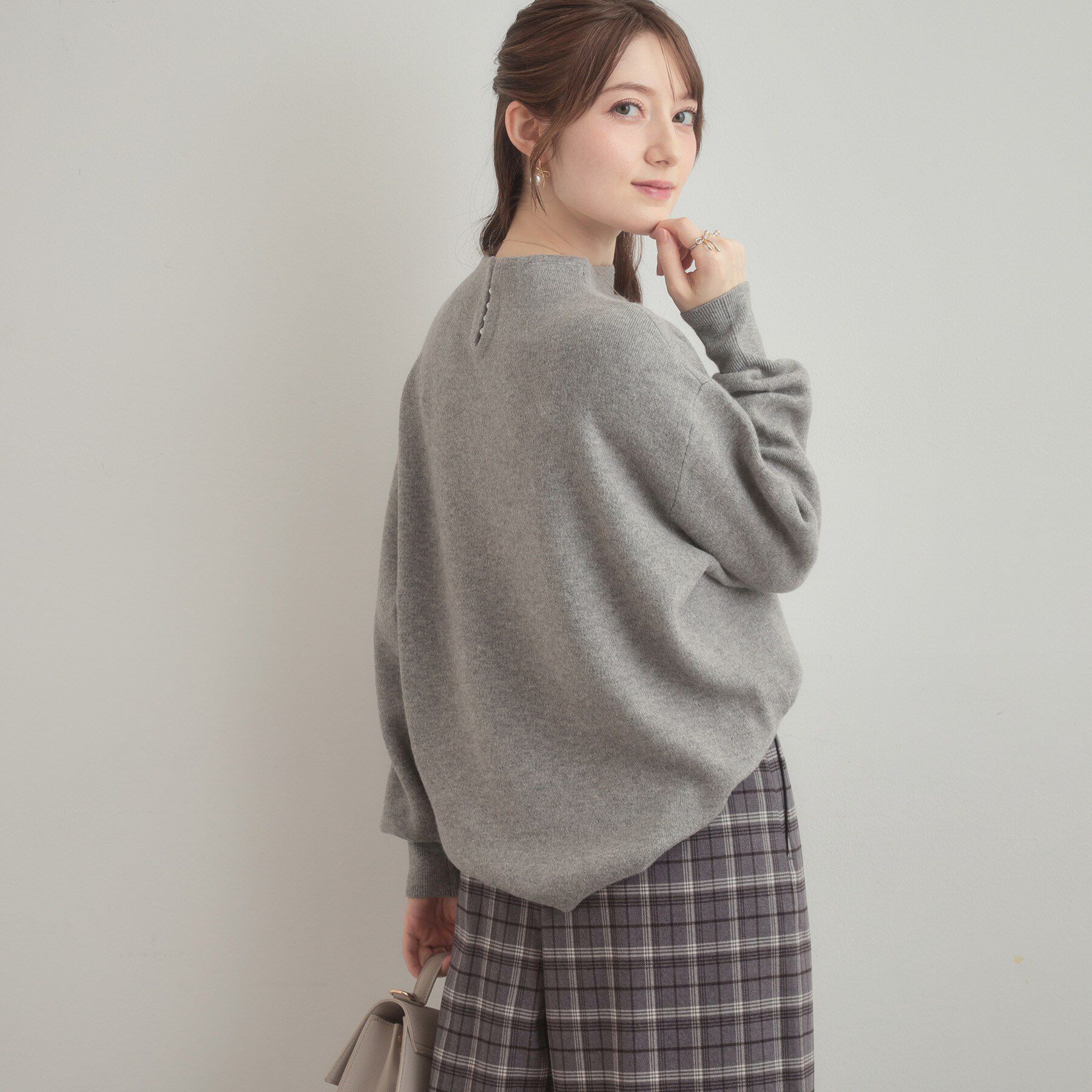 Couture broach「【ゆるふわ・通勤】リッシュアンゴラ バックパール調ニット」|ニット・セーター|