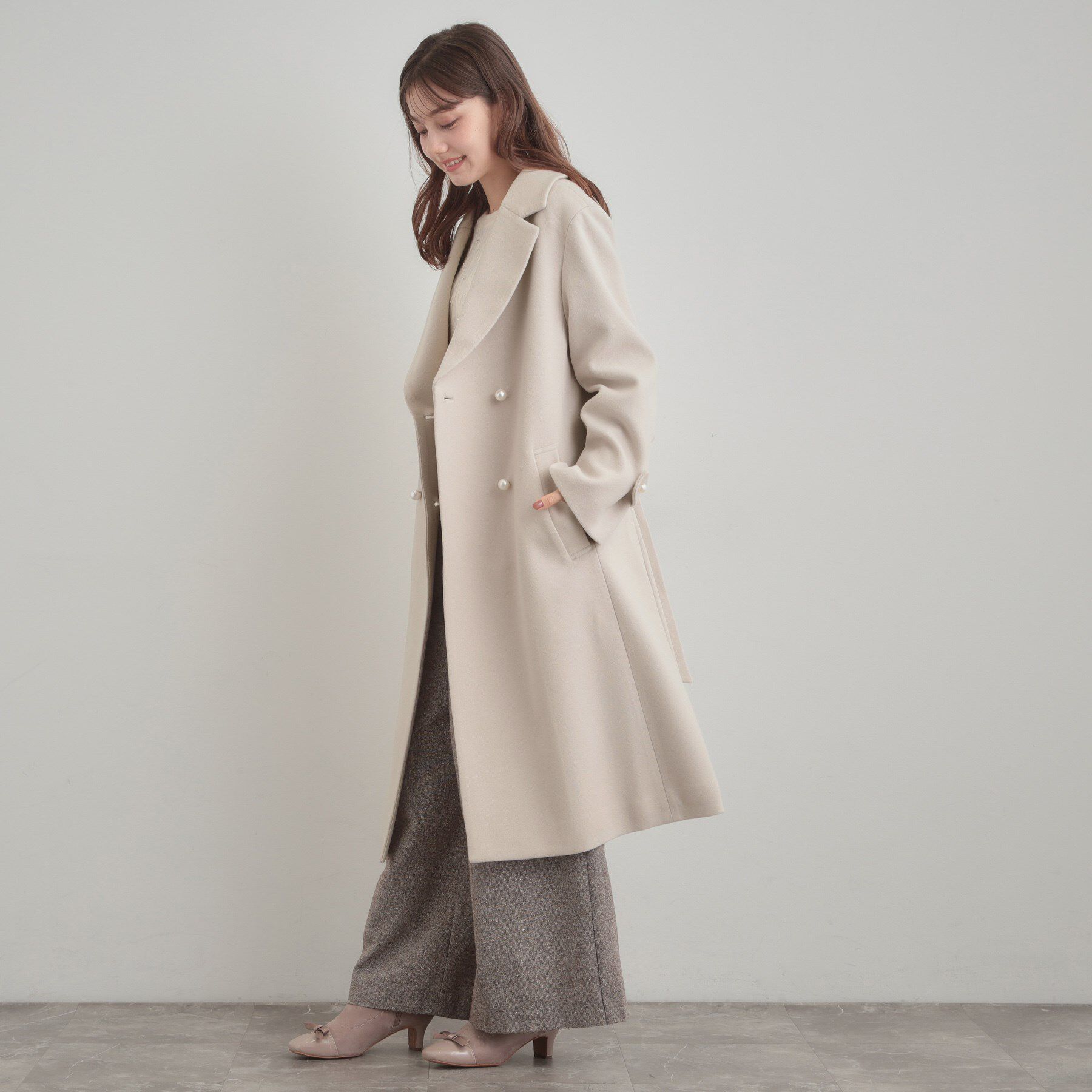 Couture broach「【大人上品・ベルト付き】パール調釦チェスターコート」|チェスターコート|
