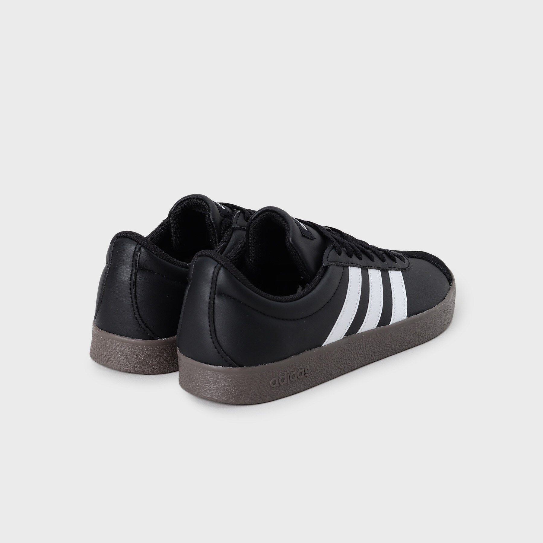 THE SHOP TK「adidas VLコートベース」|スニーカー|