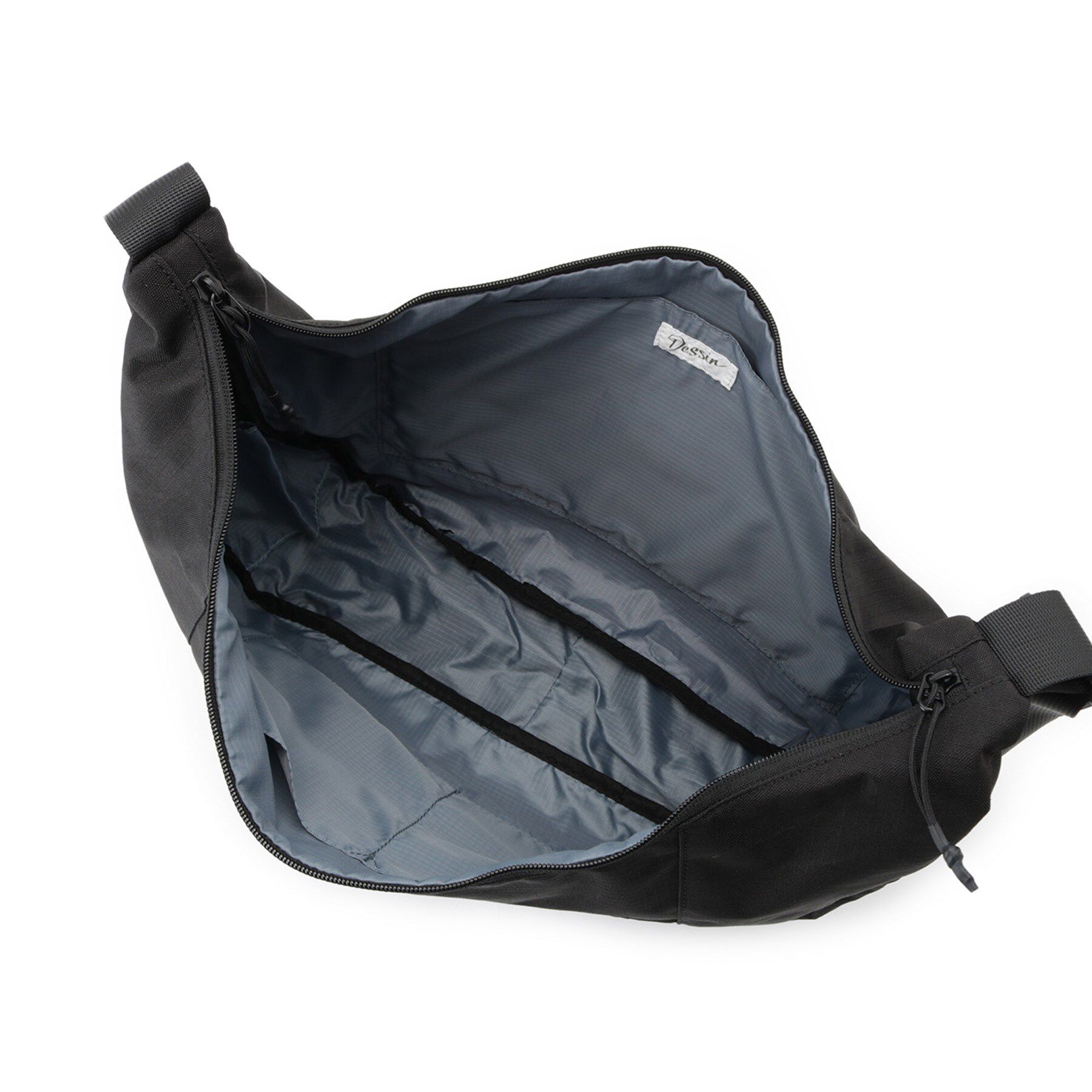 Dessin「【ユニセックス/A4収納可/多ポケット】リップストップハーフムーンショルダーバッグ」|ショルダー・メッセンジャー|