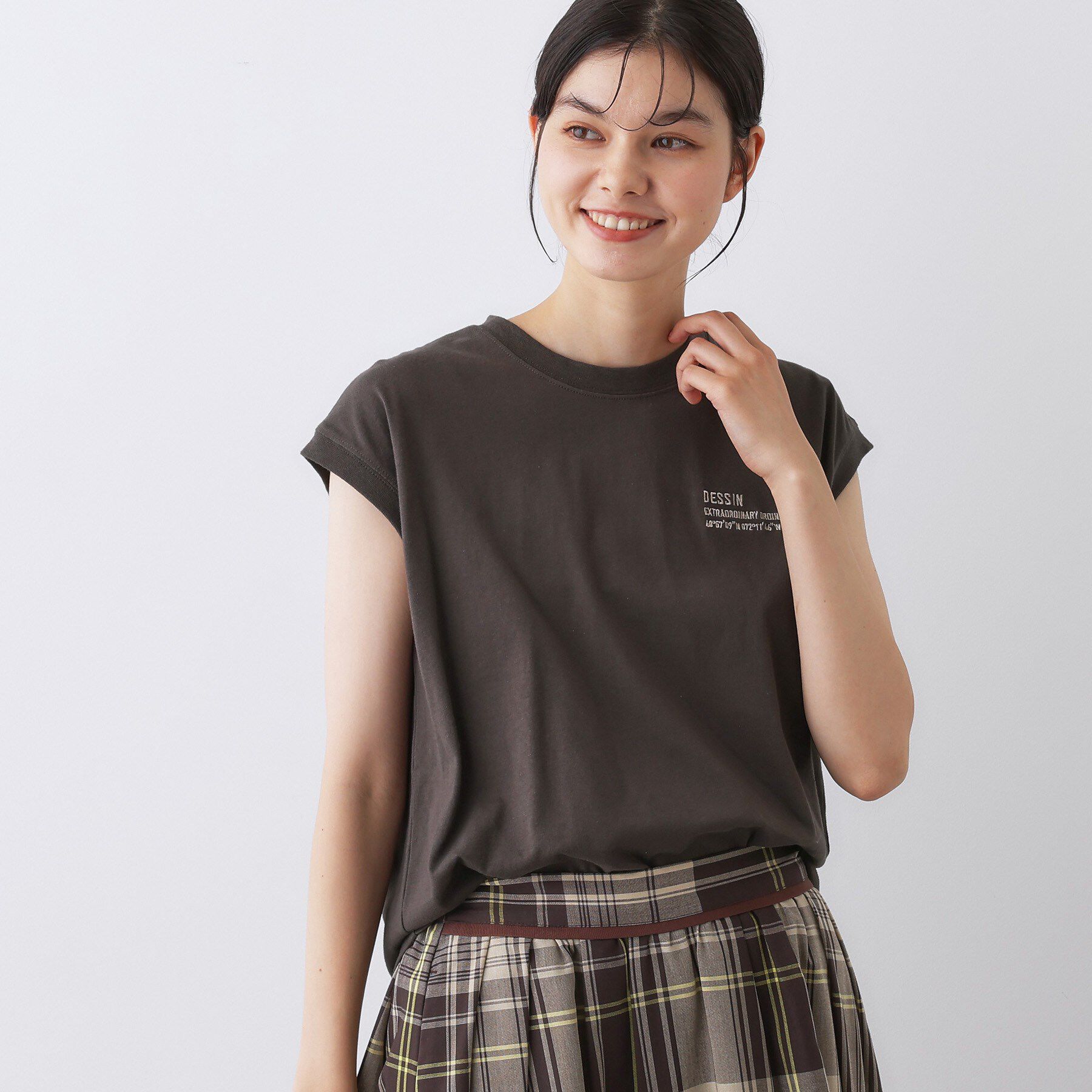 Dessin「【洗える】オーガニックコットンフレンチスリーブ」|Tシャツ・カットソー|チャコールグレー(0