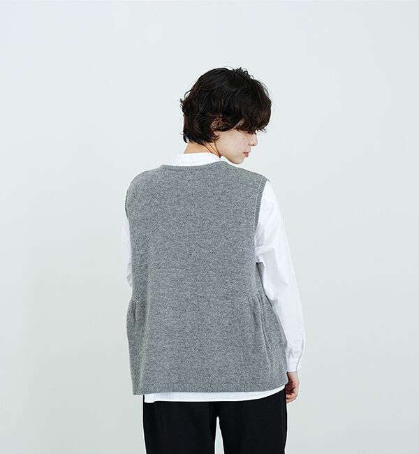 オオカミとフクロウ「オオカミと夜のリスと星のマルシェ」|ニット・セーター|