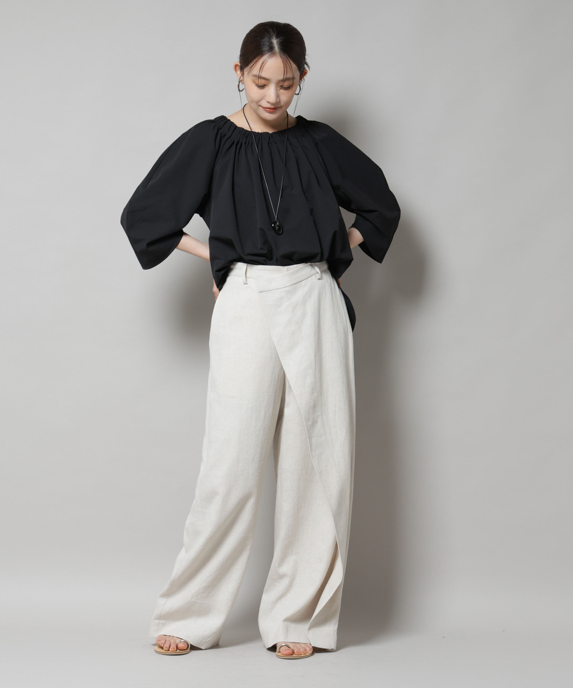 nano･universe「ボリュームギャザータックスリーブブラウス」|シャツ・ブラウス|